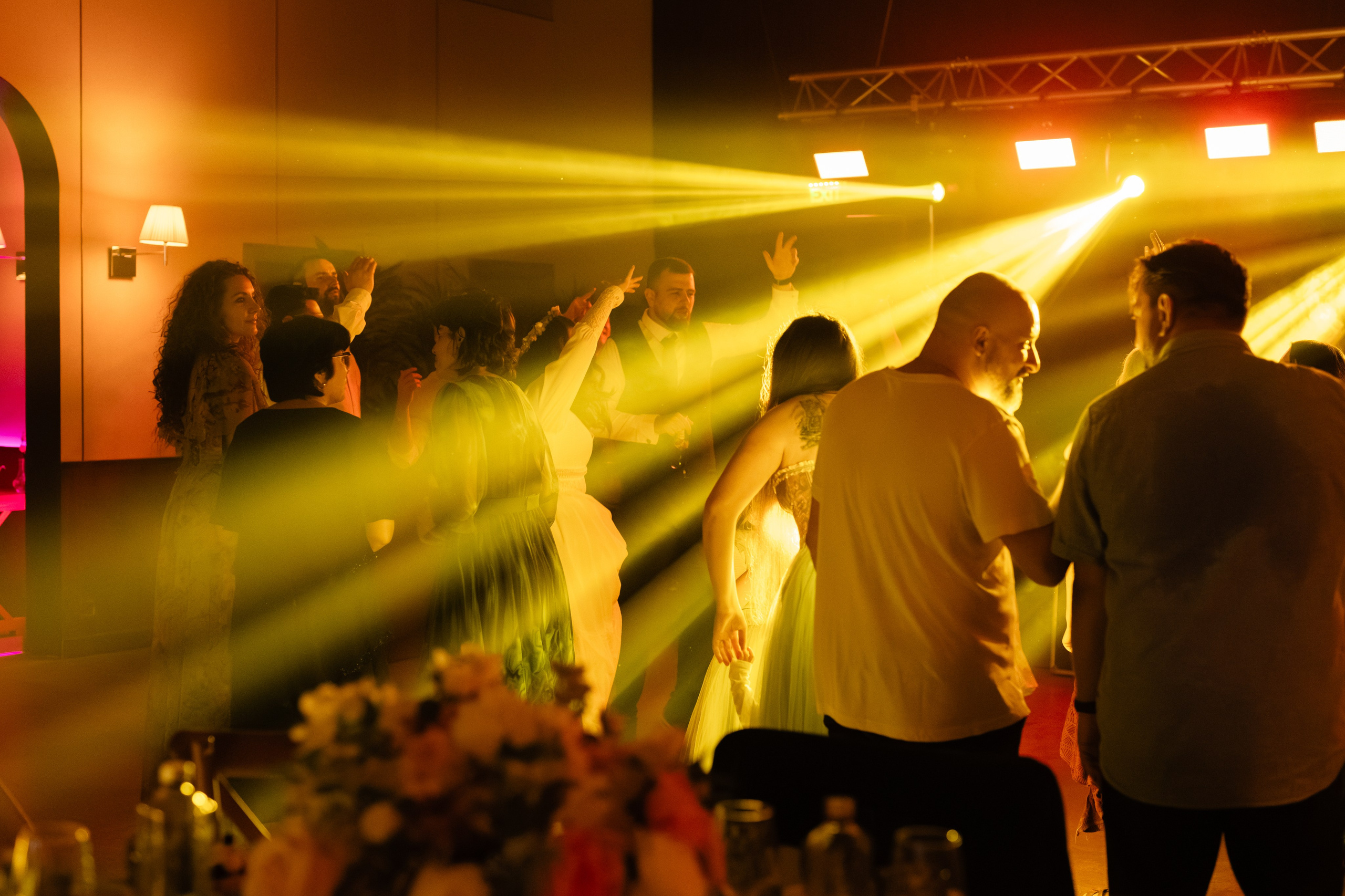 Flori & Cosmin. Main