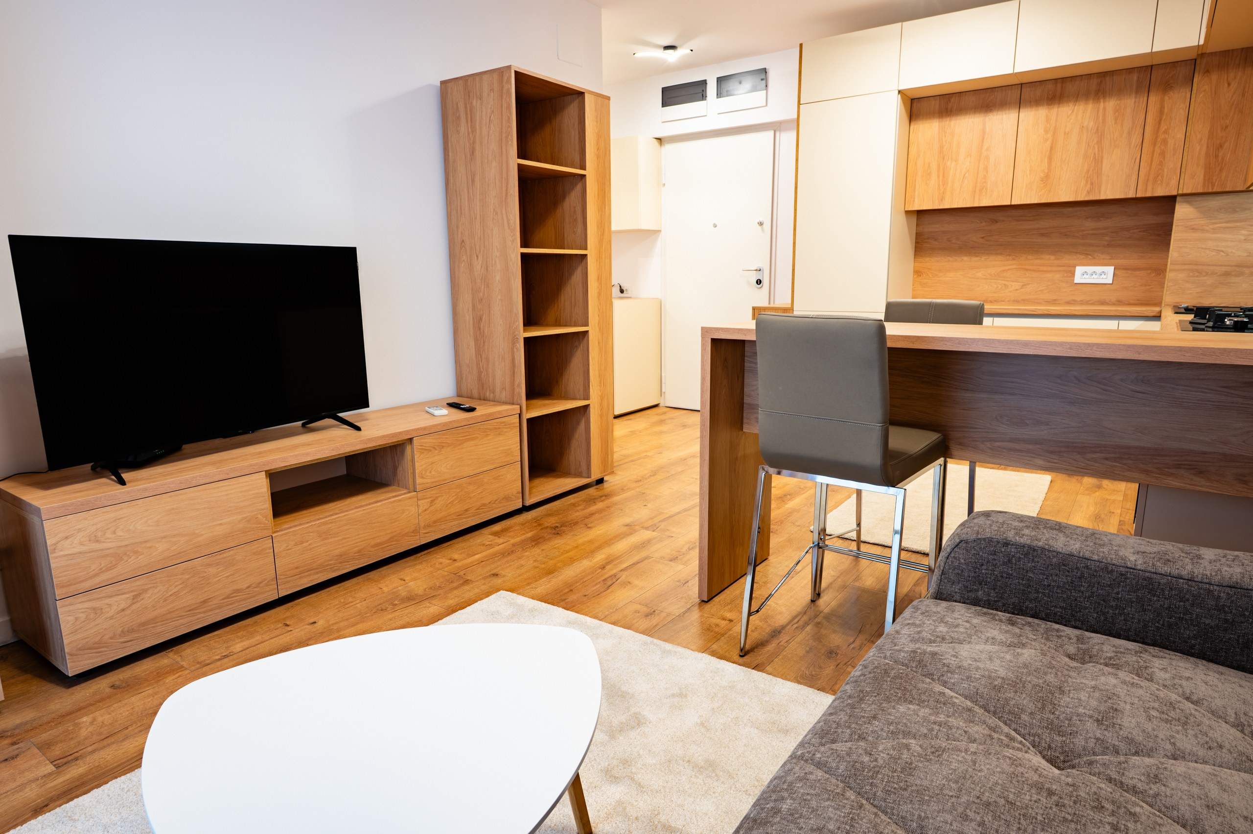 Studio Pipera. Andrei Samuel – Fotograf București | Evenimente, Studio, Imobiliare, Produs