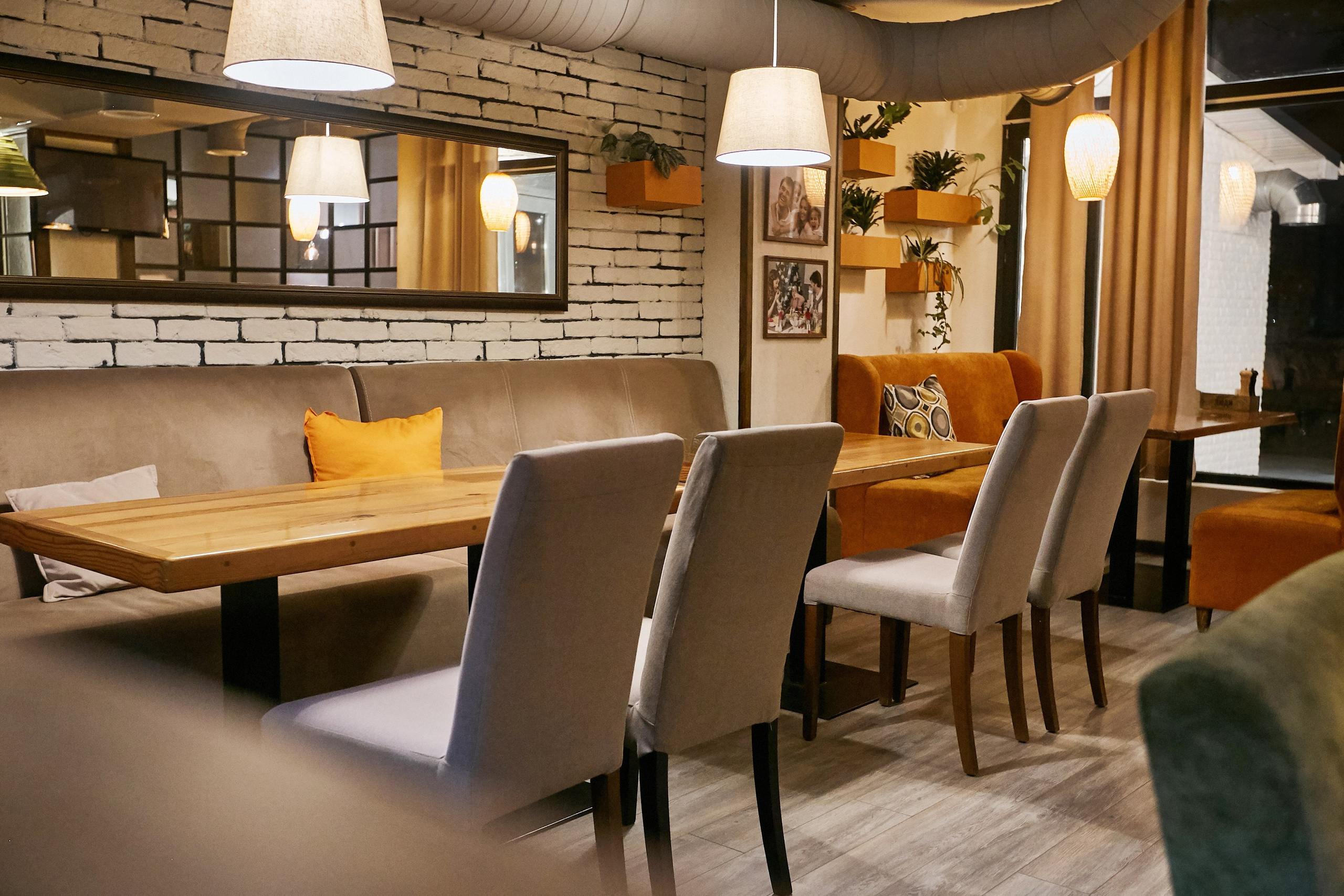 Cafe interior photography — charming café in Berlin — Innenaufnahmen eines charmanten Cafés in Berlin