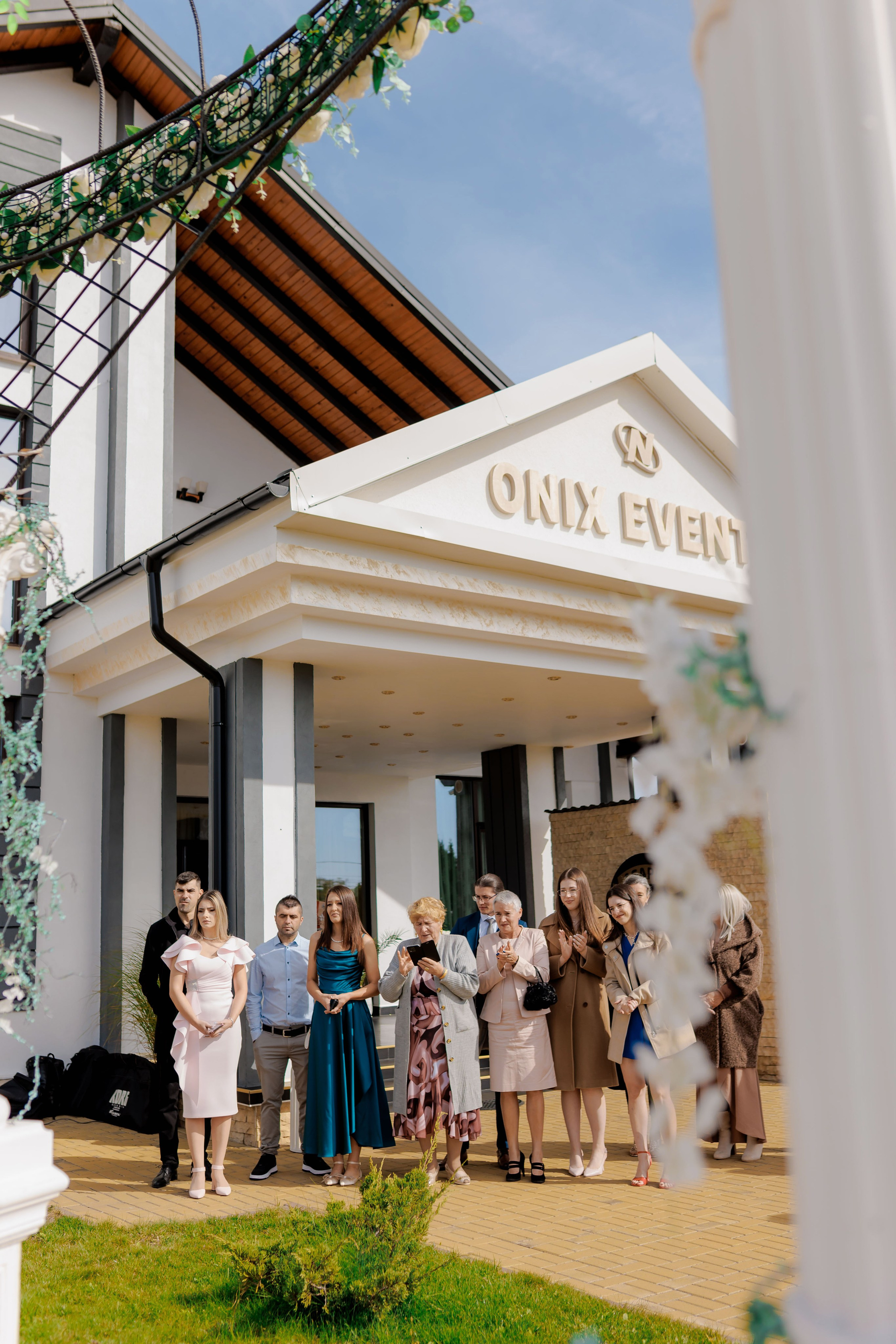 Loredana & Emilian – Ziua Nunții | Videografie - fotografie Botez Suceava, Iași, Botoșani. Servicii foto-video profesionale, pentru momente de neuitat