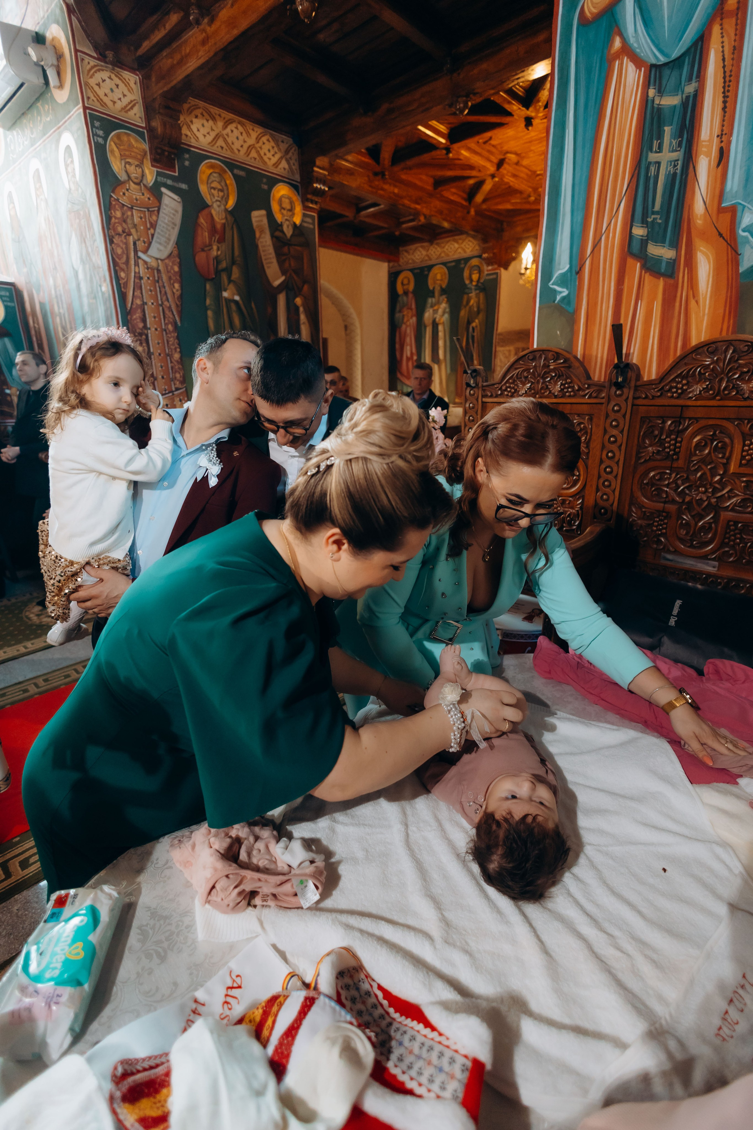 Povestea voastră, regizată de noi |Cristi Turculet Videograf Nuntă Suceava | wedding highlight. Servicii foto-video profesionale, pentru momente de neuitat