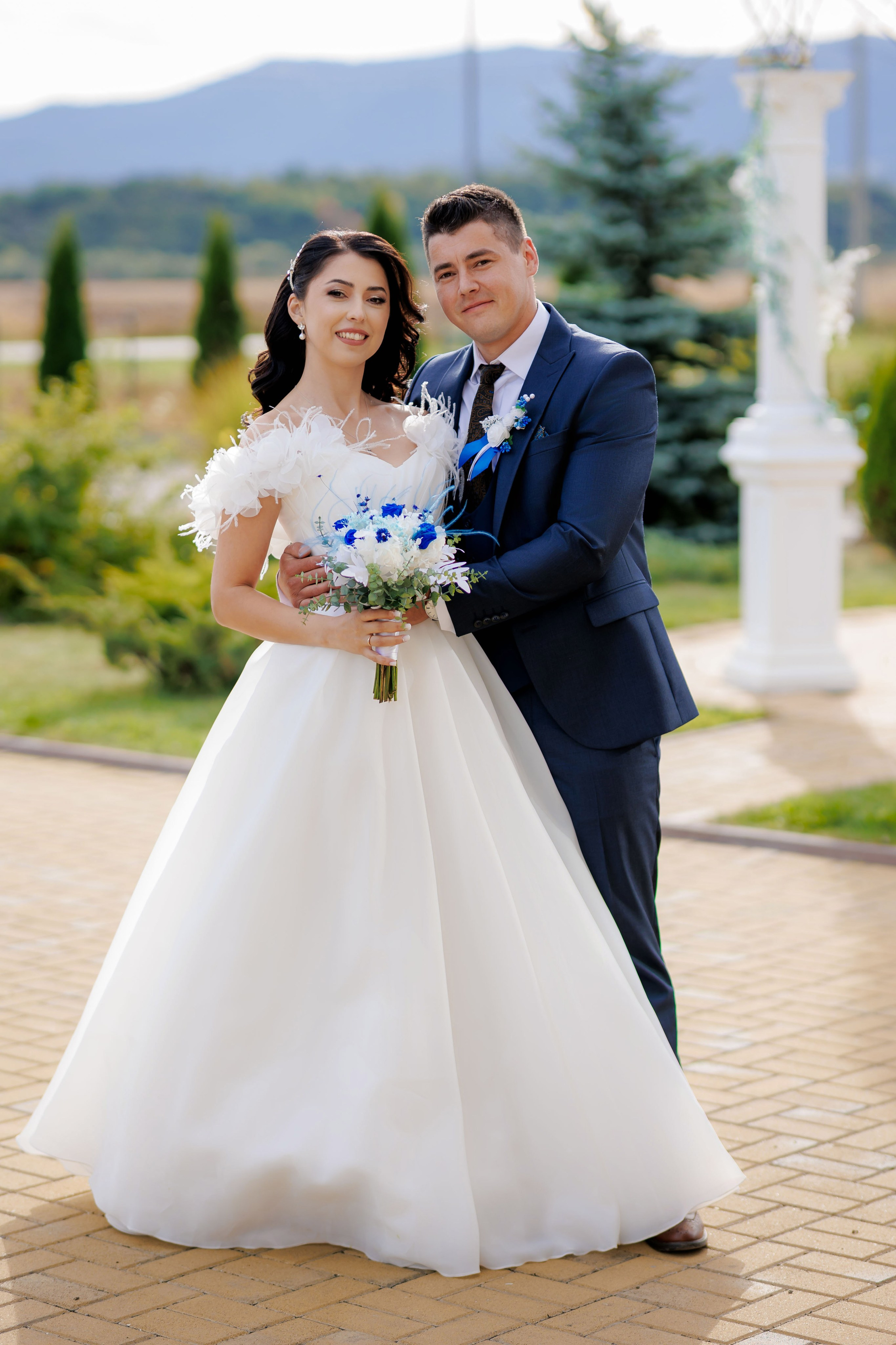 Loredana & Emilian – Ziua Nunții | Videografie - fotografie Botez Suceava, Iași, Botoșani. Servicii foto-video profesionale, pentru momente de neuitat