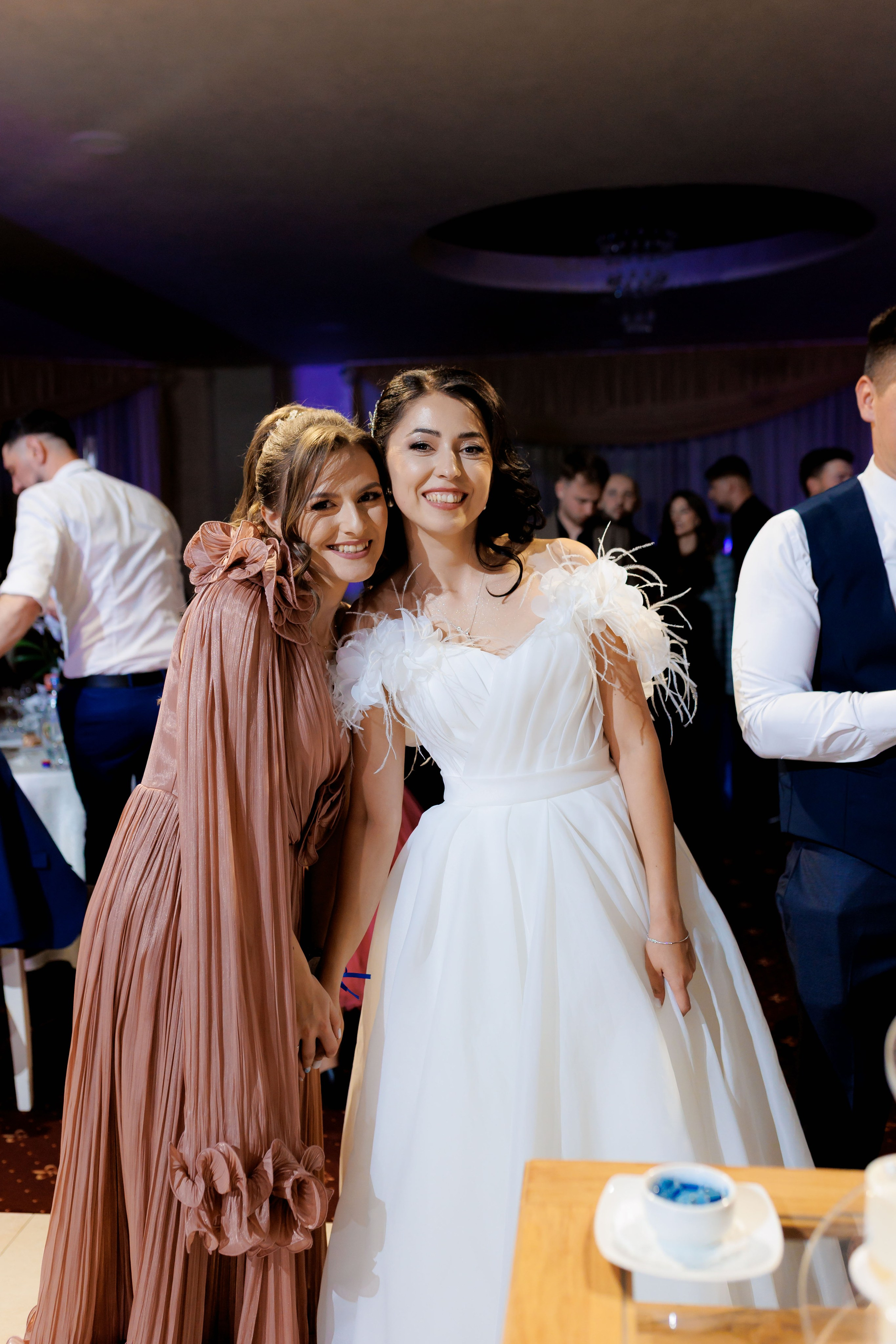 Loredana & Emilian – Ziua Nunții | Videografie - fotografie Botez Suceava, Iași, Botoșani. Servicii foto-video profesionale, pentru momente de neuitat