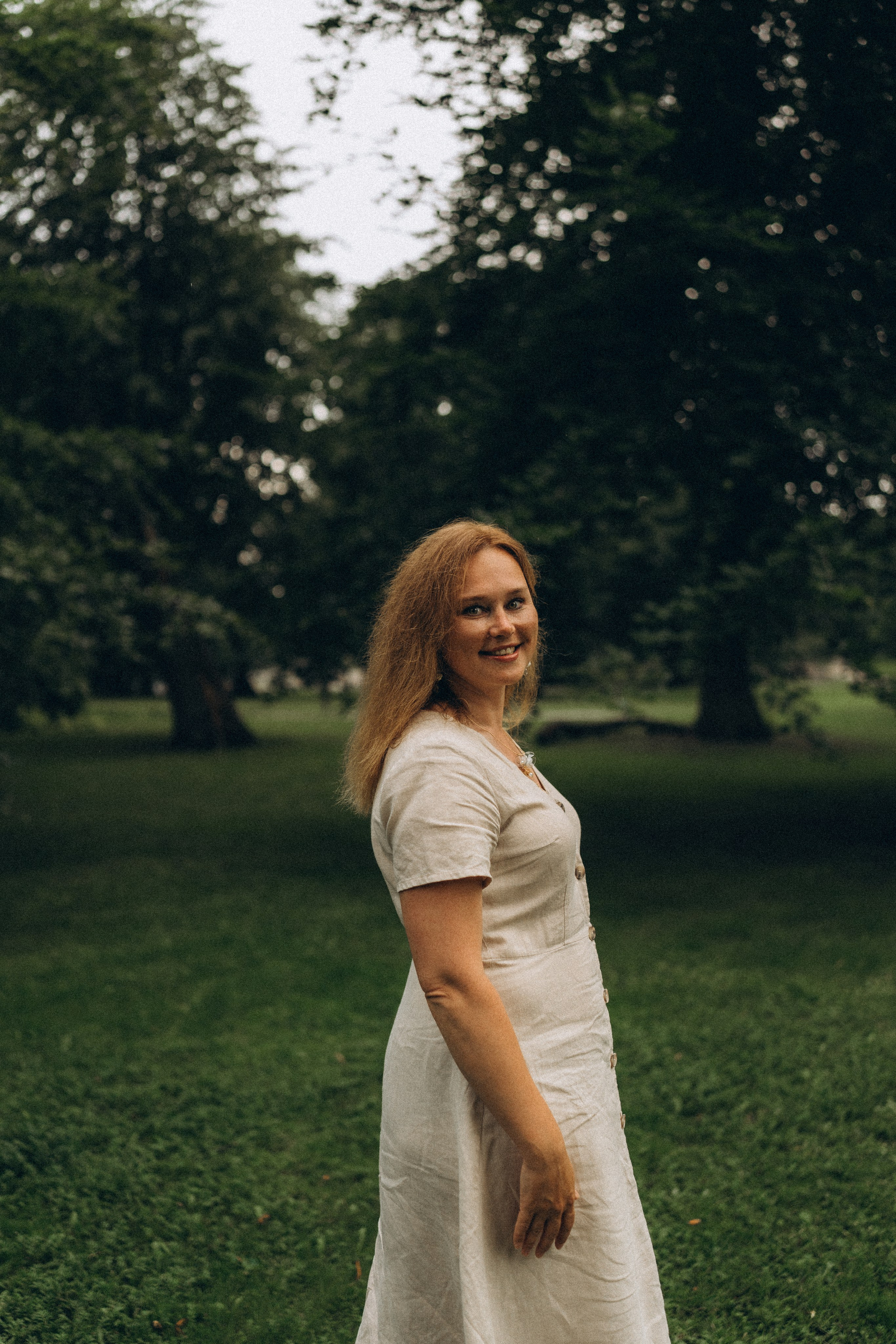 Kaivopuisto. Wedding and potrait photographer in Helsinki Vickan O