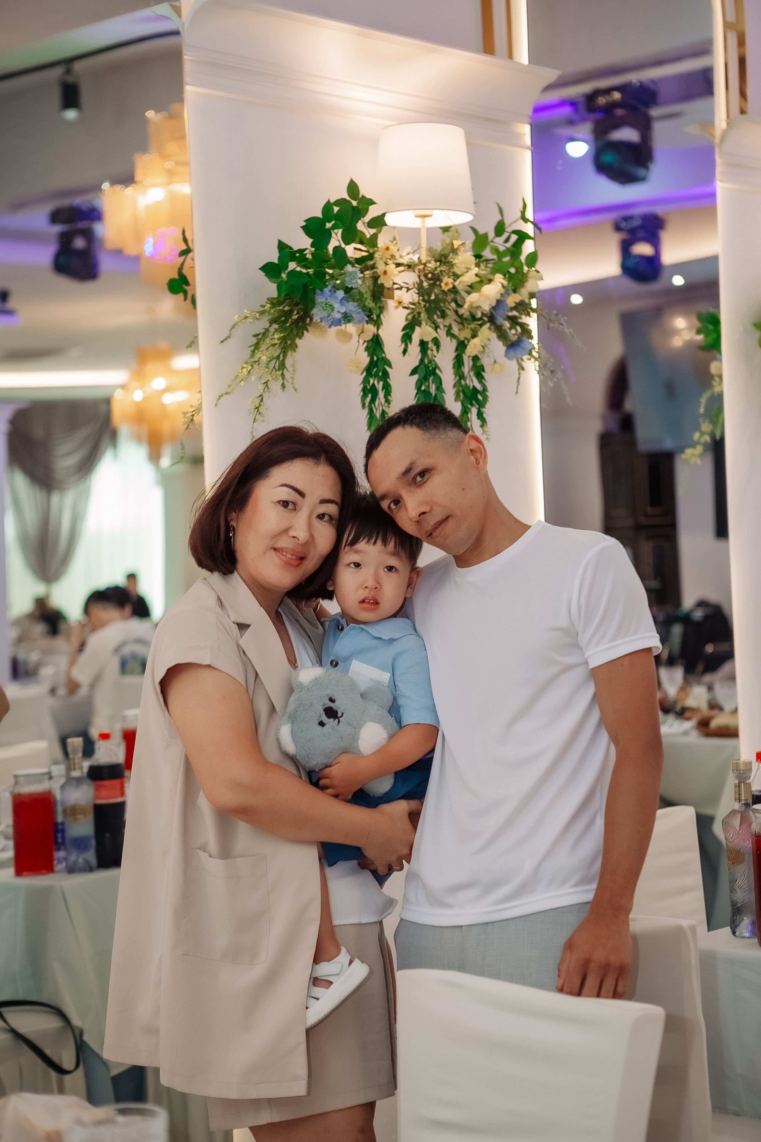 Тео дома и в ресторане. Фотограф беременности, ньюборн и годовасиков в Корее Жанна Хан