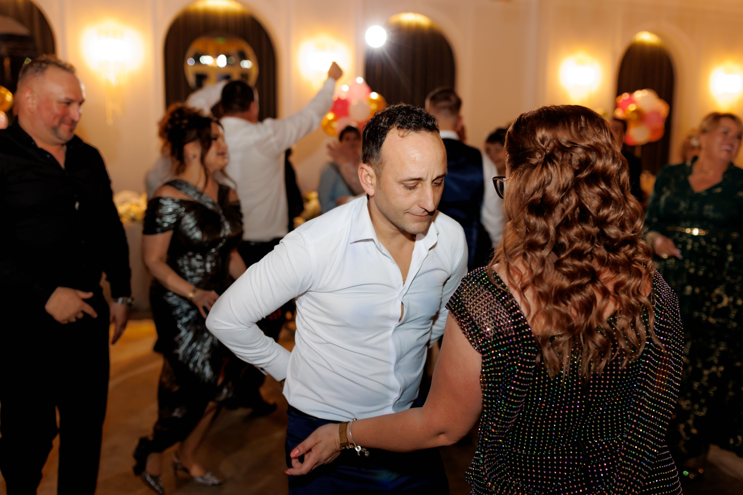 Povestea voastră, regizată de noi |Cristi Turculet Videograf Nuntă Suceava | wedding highlight. Servicii foto-video profesionale, pentru momente de neuitat