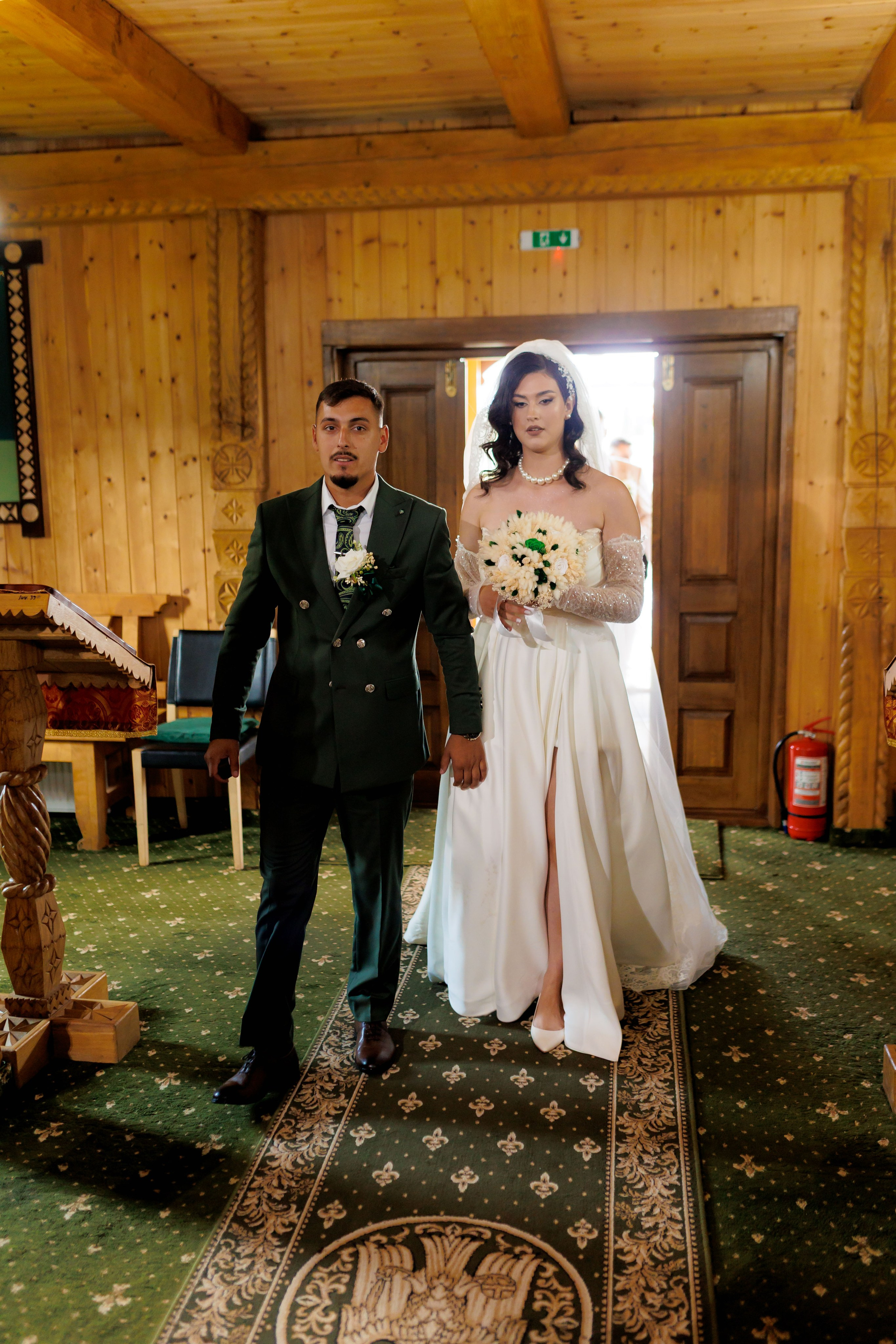 Nunta Nicoleta & Răzvan | Fotografie & Videografie Profesională. Servicii foto-video profesionale, pentru momente de neuitat