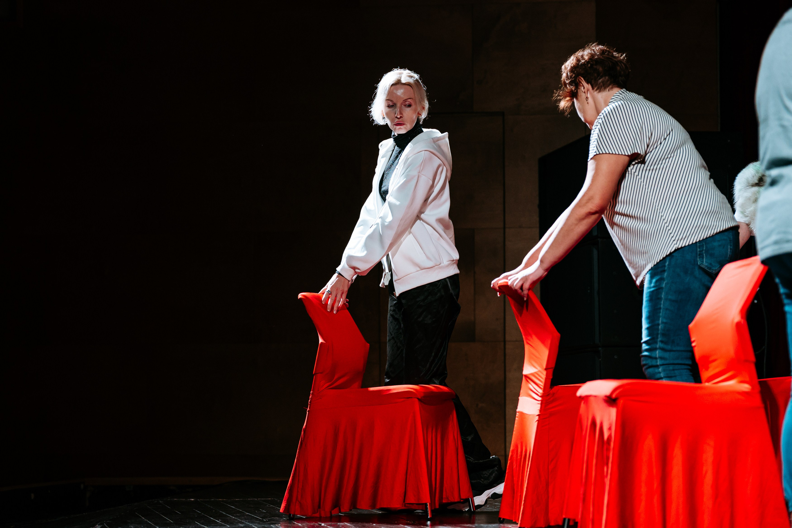 Garbo Teater „12 стульев“. Jelizaveta Gross - reportaaži- ja portreefotograaf Narvas