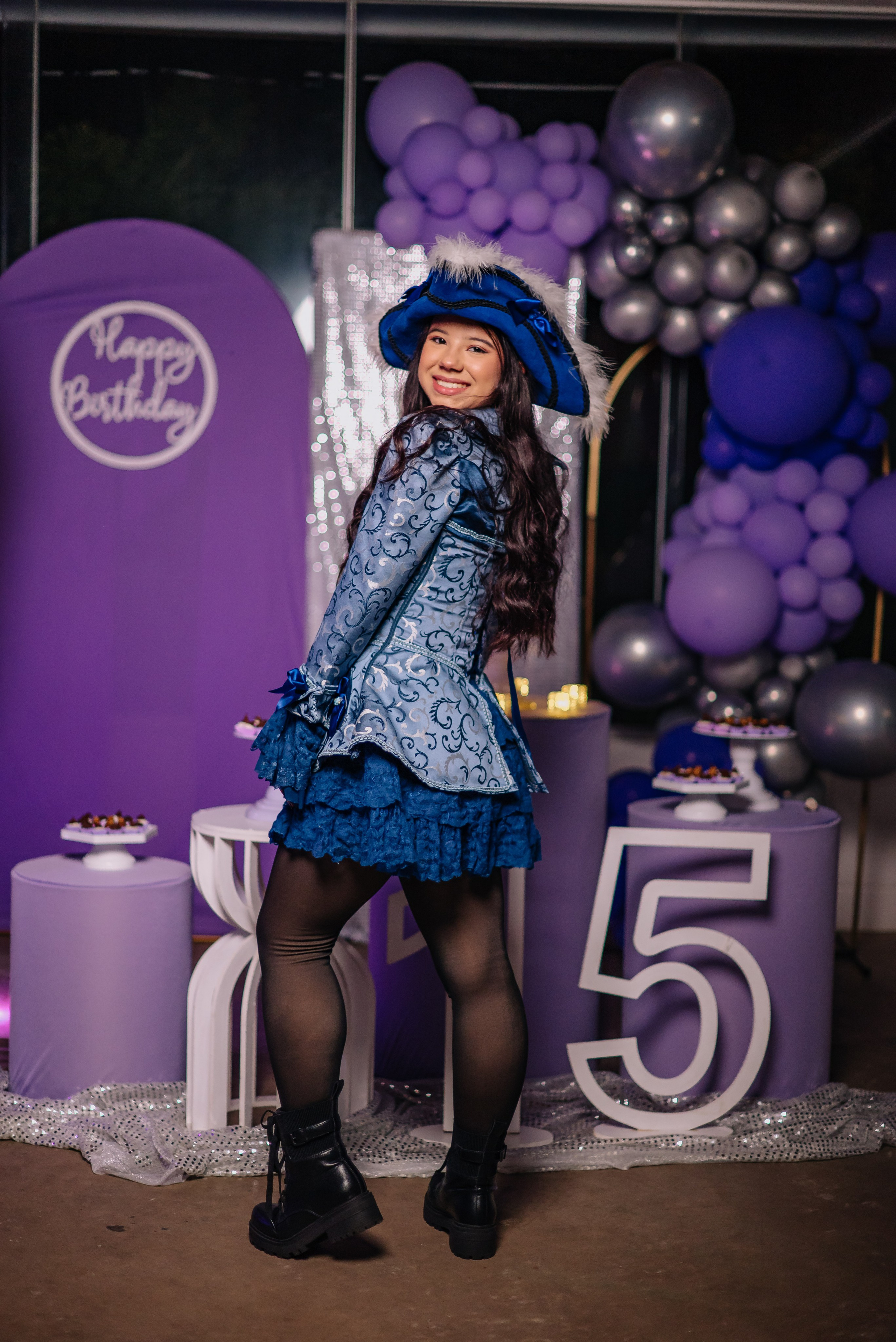 Sofia 15 anos. Wedding photographer Ana Koshi