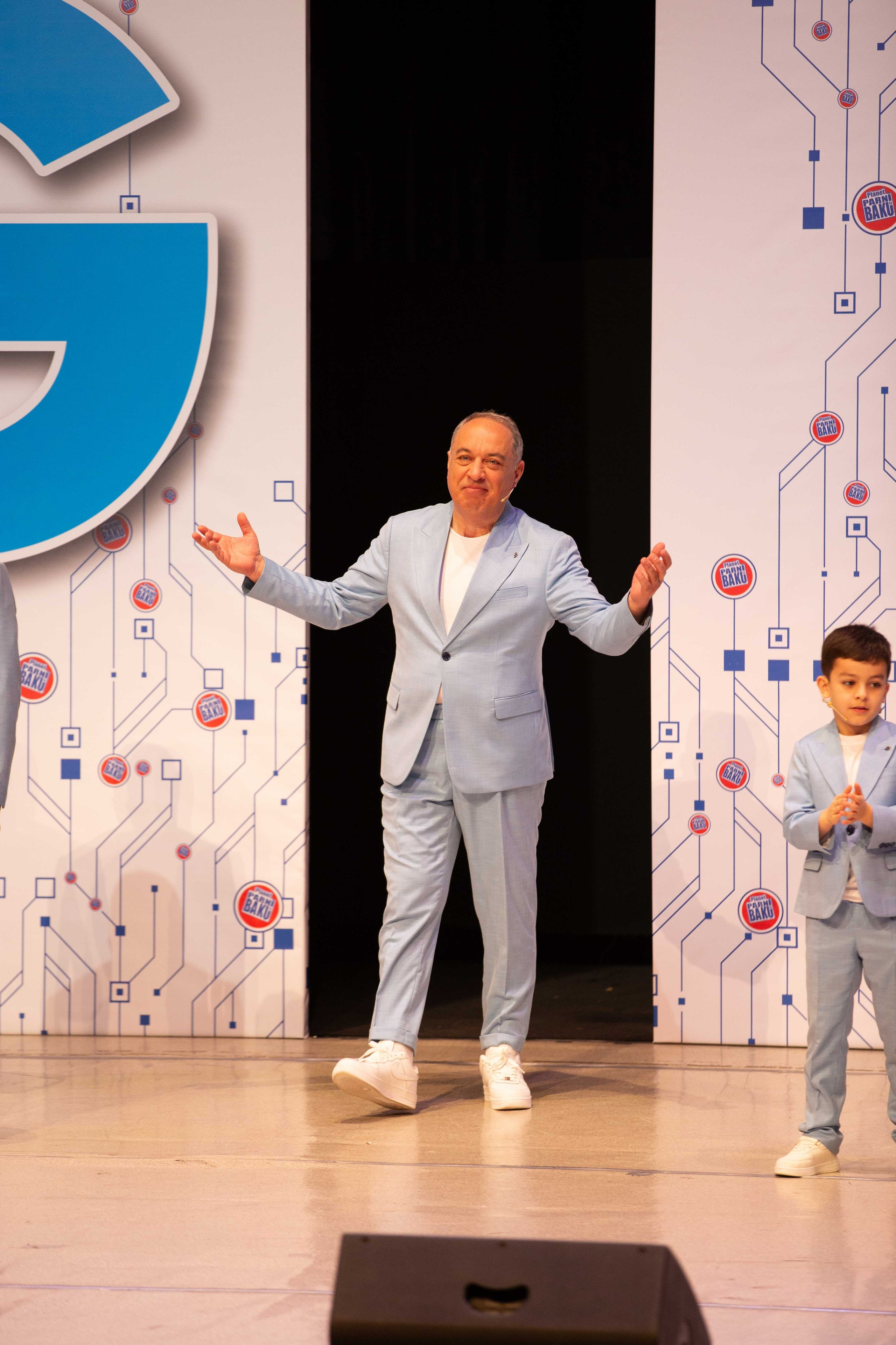 PLANET PARNI IZ BAKU. Wedding&Event photographer Ismail Rzayev in Baku