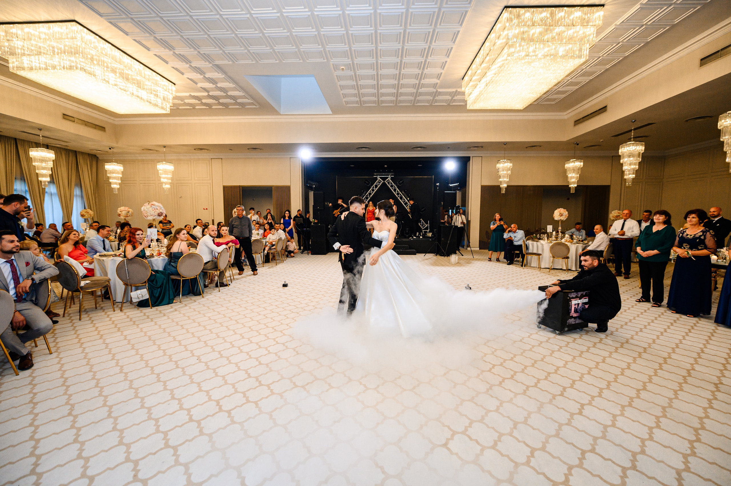 Madalina & Ovidiu. Mugurel Olteanu Fotograf