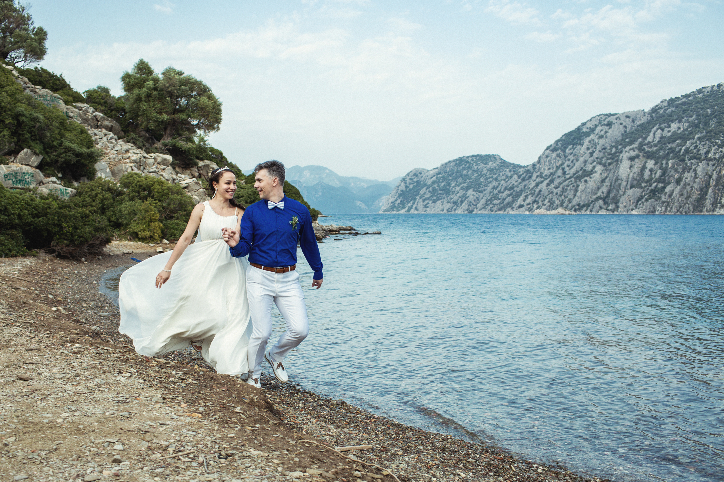 Symbolic wedding on the island of Kemeria. Julia Ganch I Fashion Wedding Photography I Cappadocia Turkey