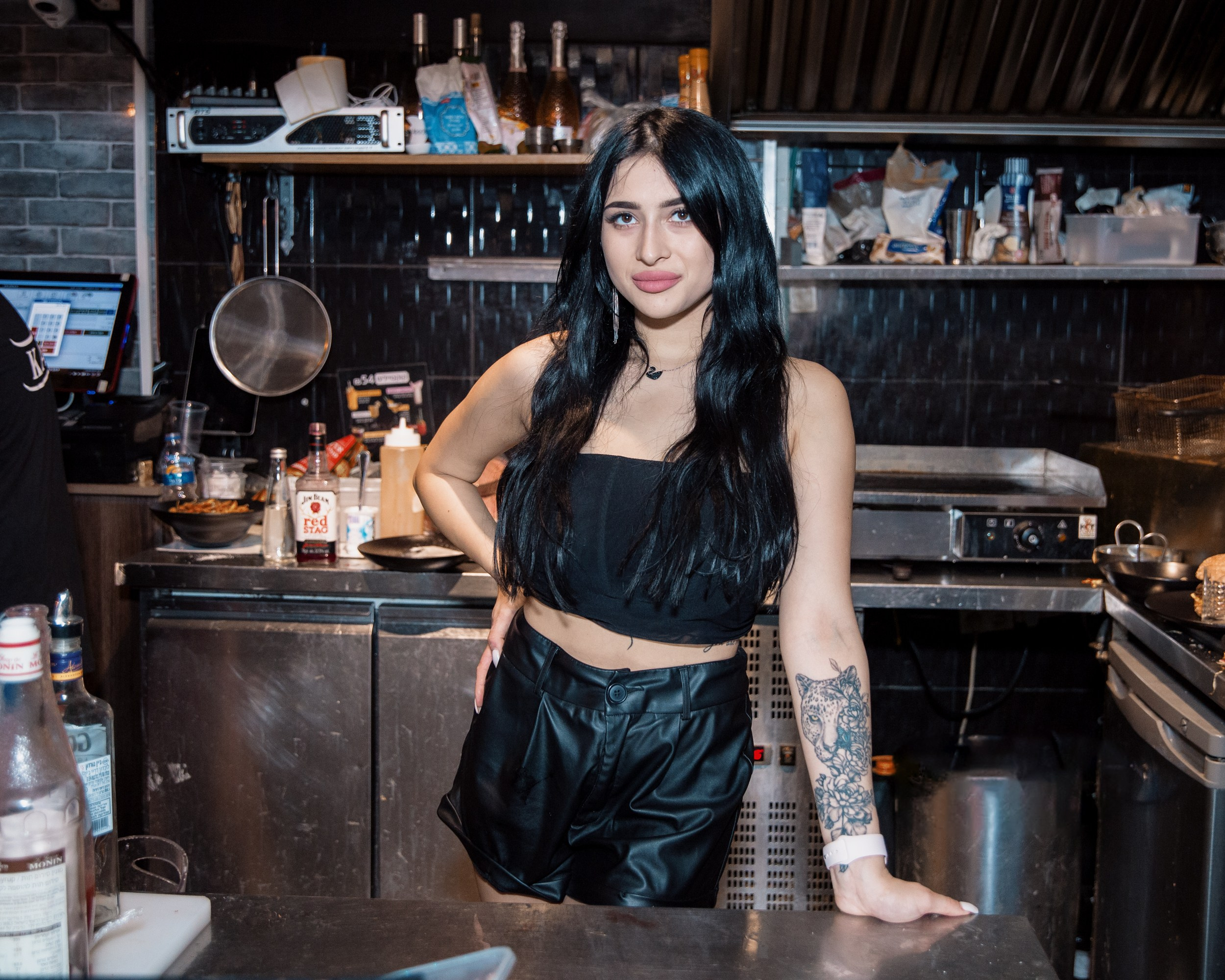 Контентная съемка для бара Focus. Портретный и репортажный фотограф в Израиле Рома Бирман