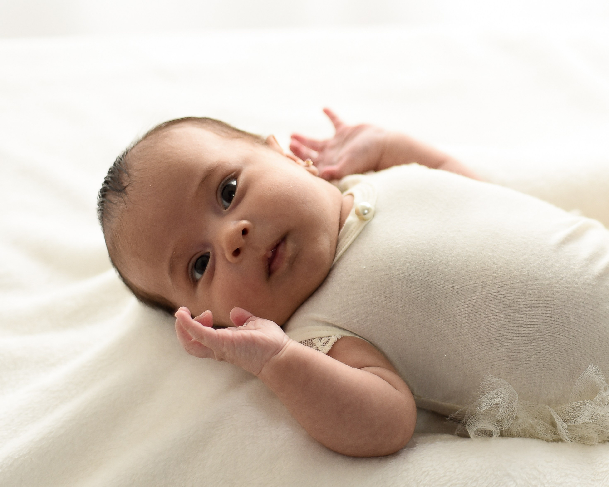 Sesión 1er mes de Cyntia. Fotografo de casamiento en misiones y fotógrafo de familia  Posadas
