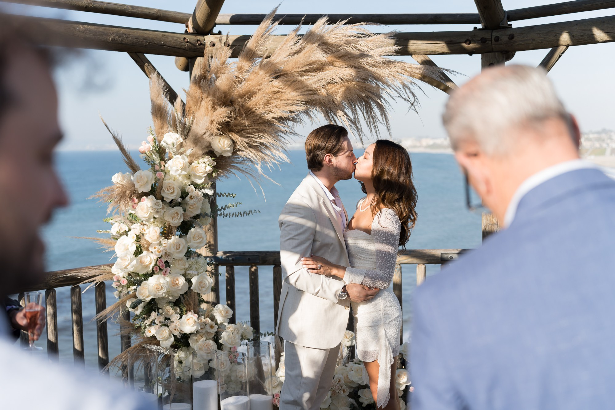 Candid wedding photography for intimate weddings