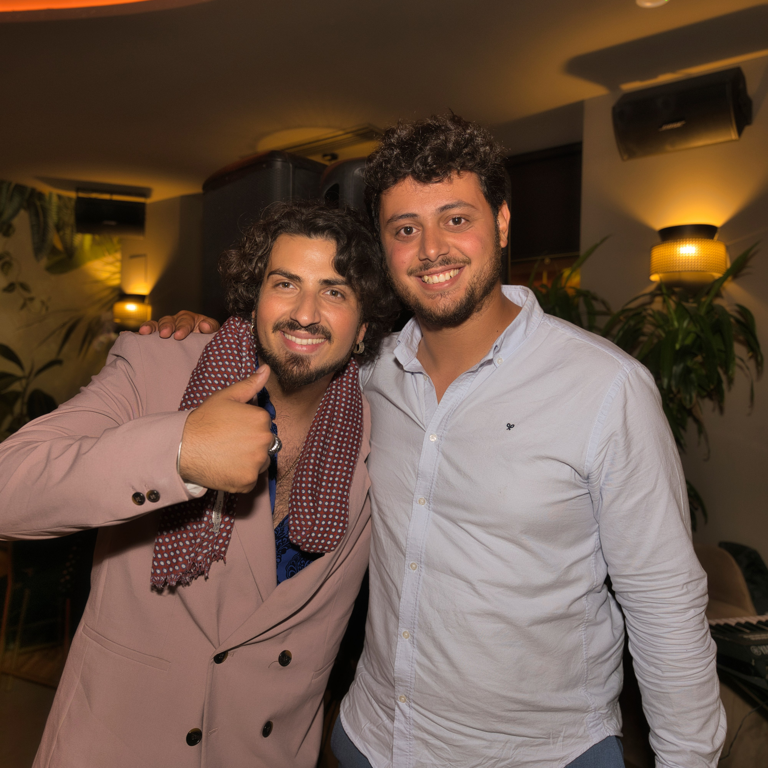 Fotografía profesional de eventos nocturnos y fiestas en Córdoba.