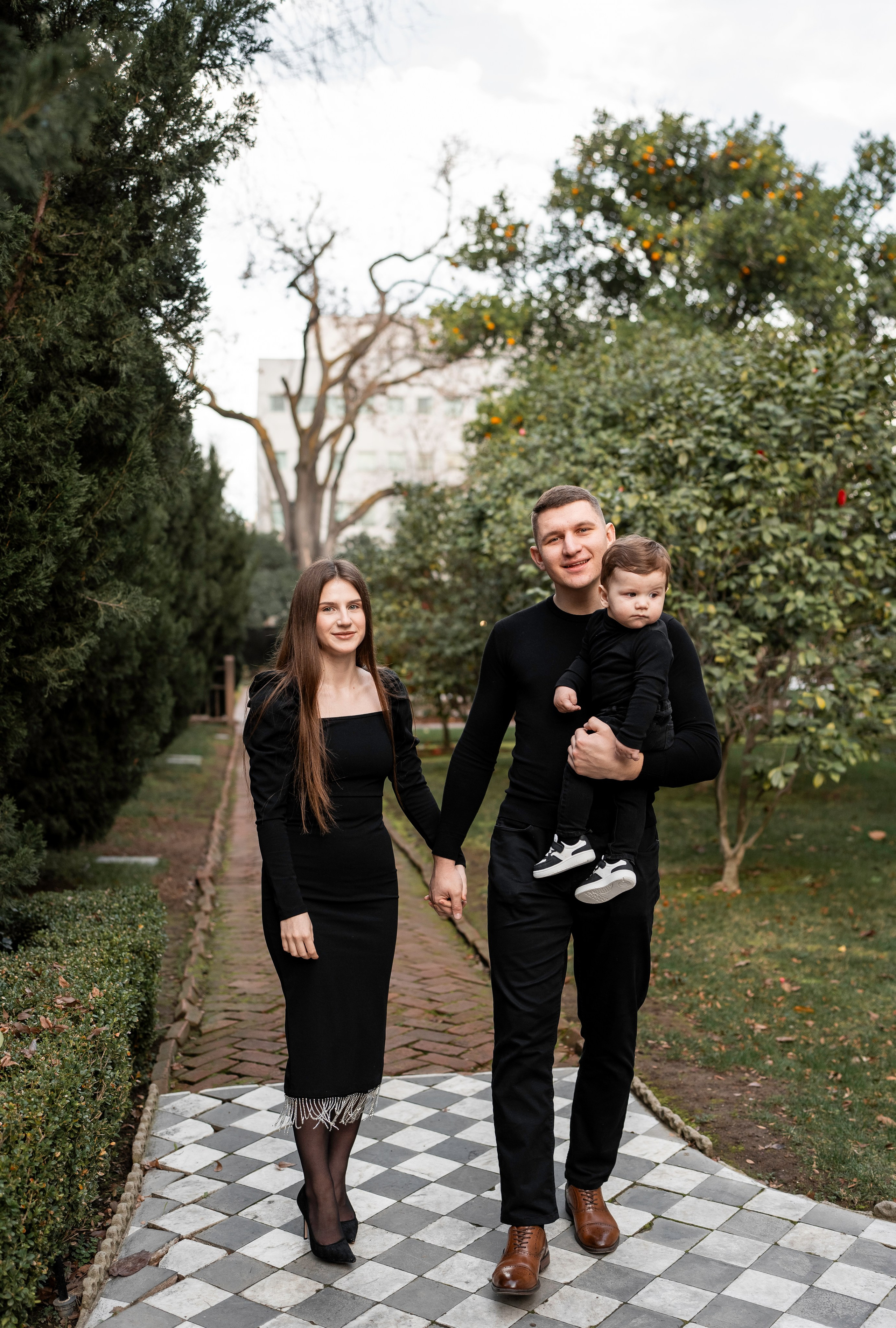 Artem, Nadia & Elisha. Family photographer in Sacramento | Sofia Pavenko