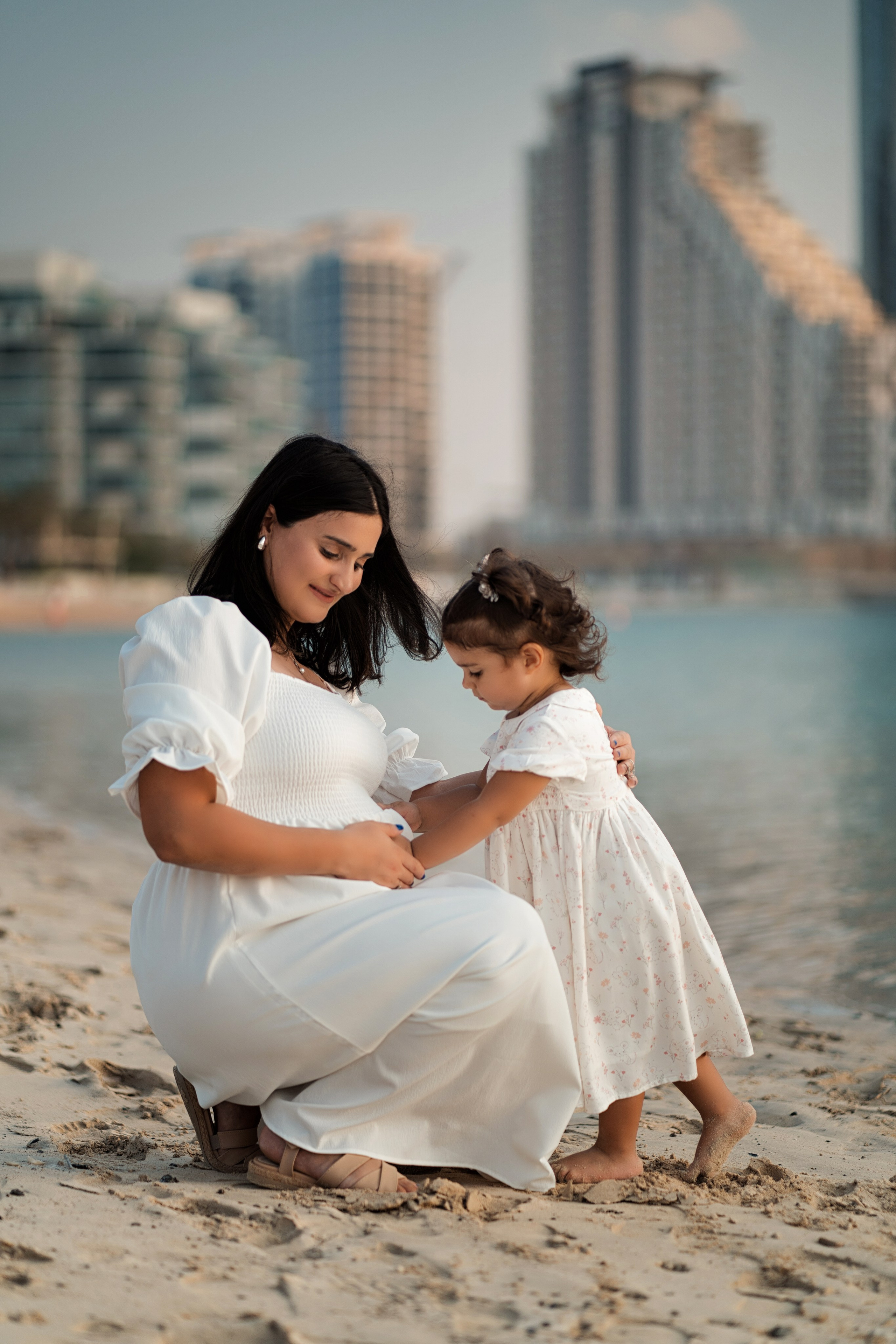 Maternity Photoshoot in Abu Dhabi — Gentle & Heartwarming Moments of Expecting. Mariia Safronova is your photographer in Abu Dhabi and Dubai