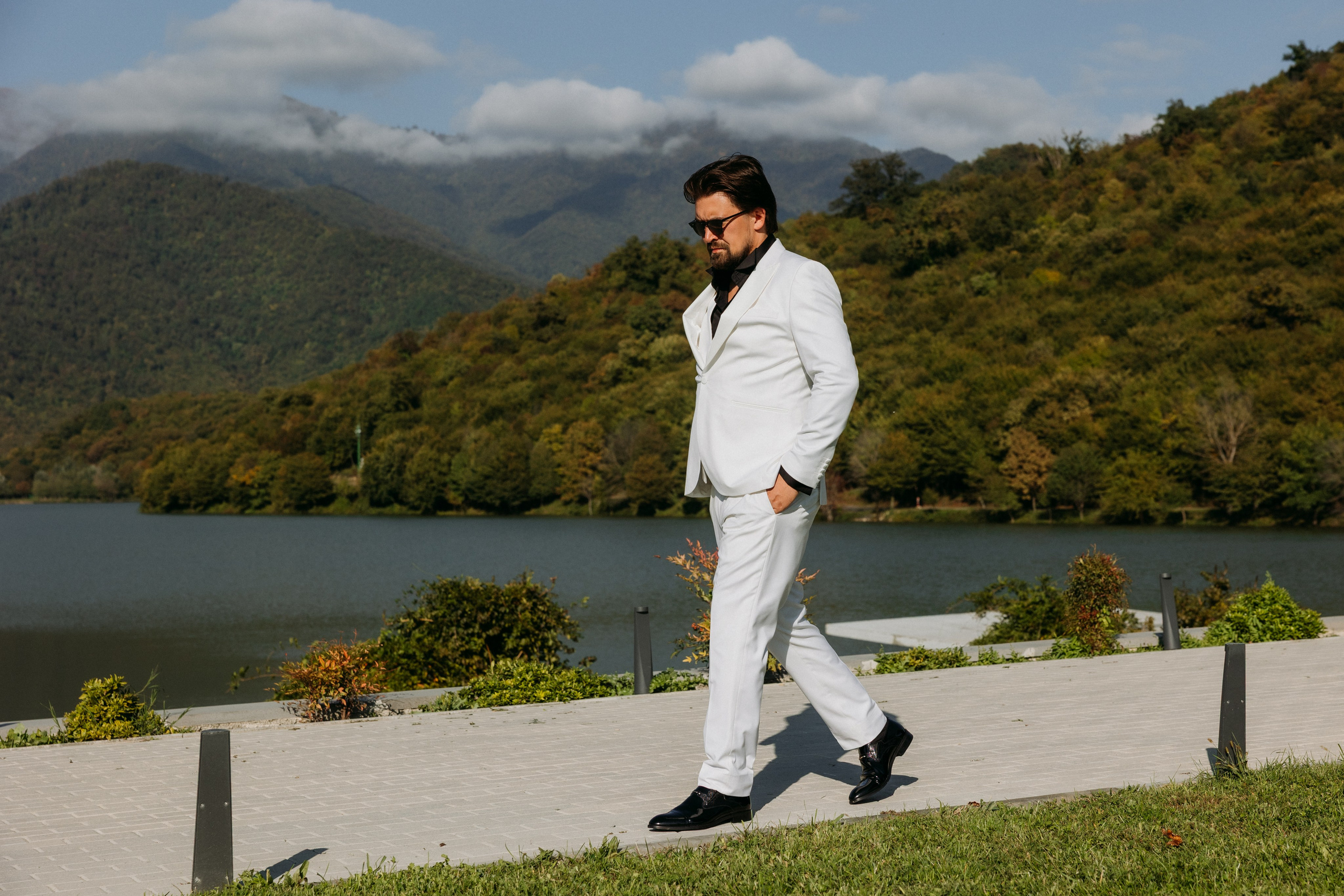 A dreamy wedding on Kvareli lake. Wedding photographer in Tbilisi Ioseb Mamniashvili