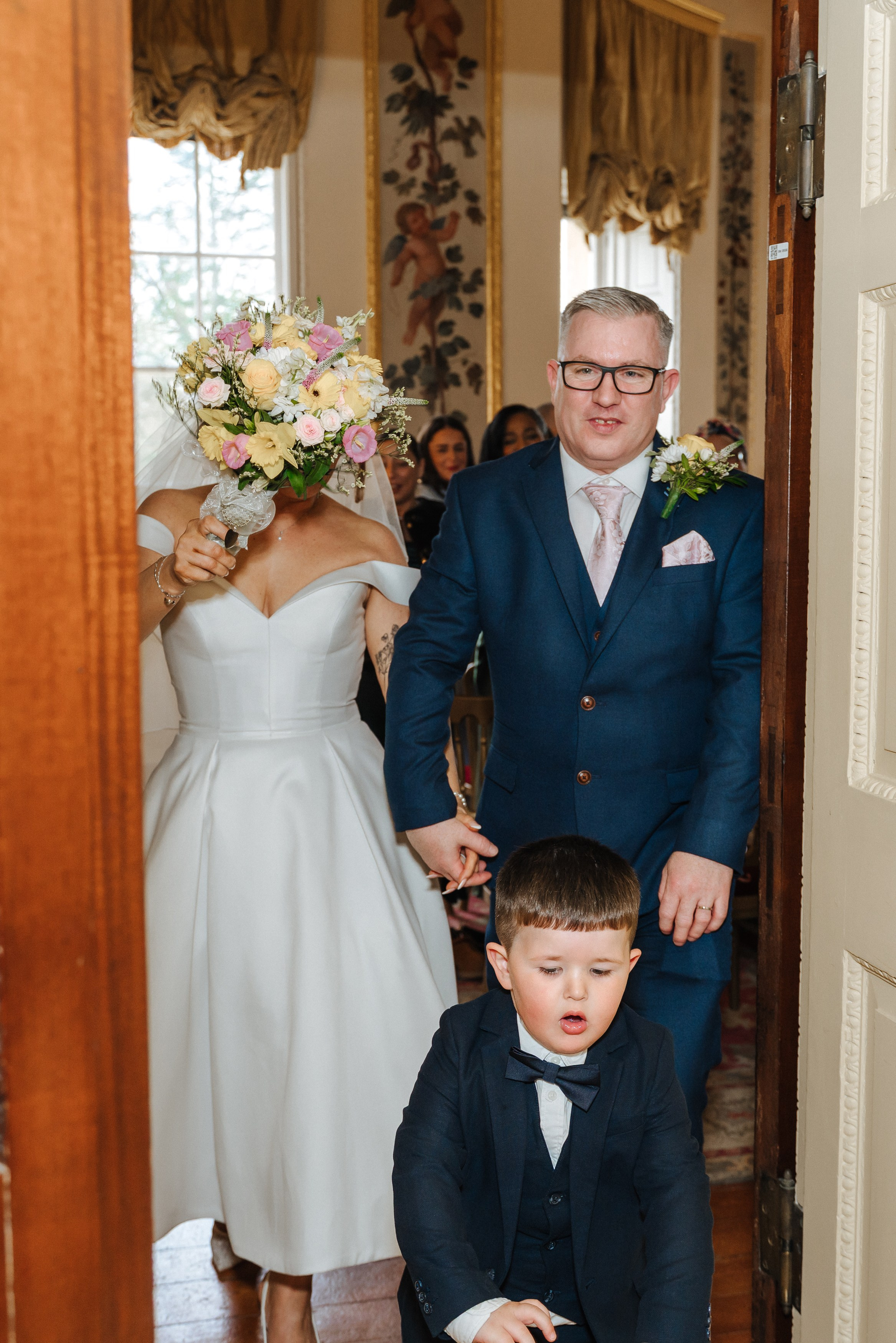 Luke and Nicola’s wedding at Danson House. Photographer in England Ekaterina Romanova