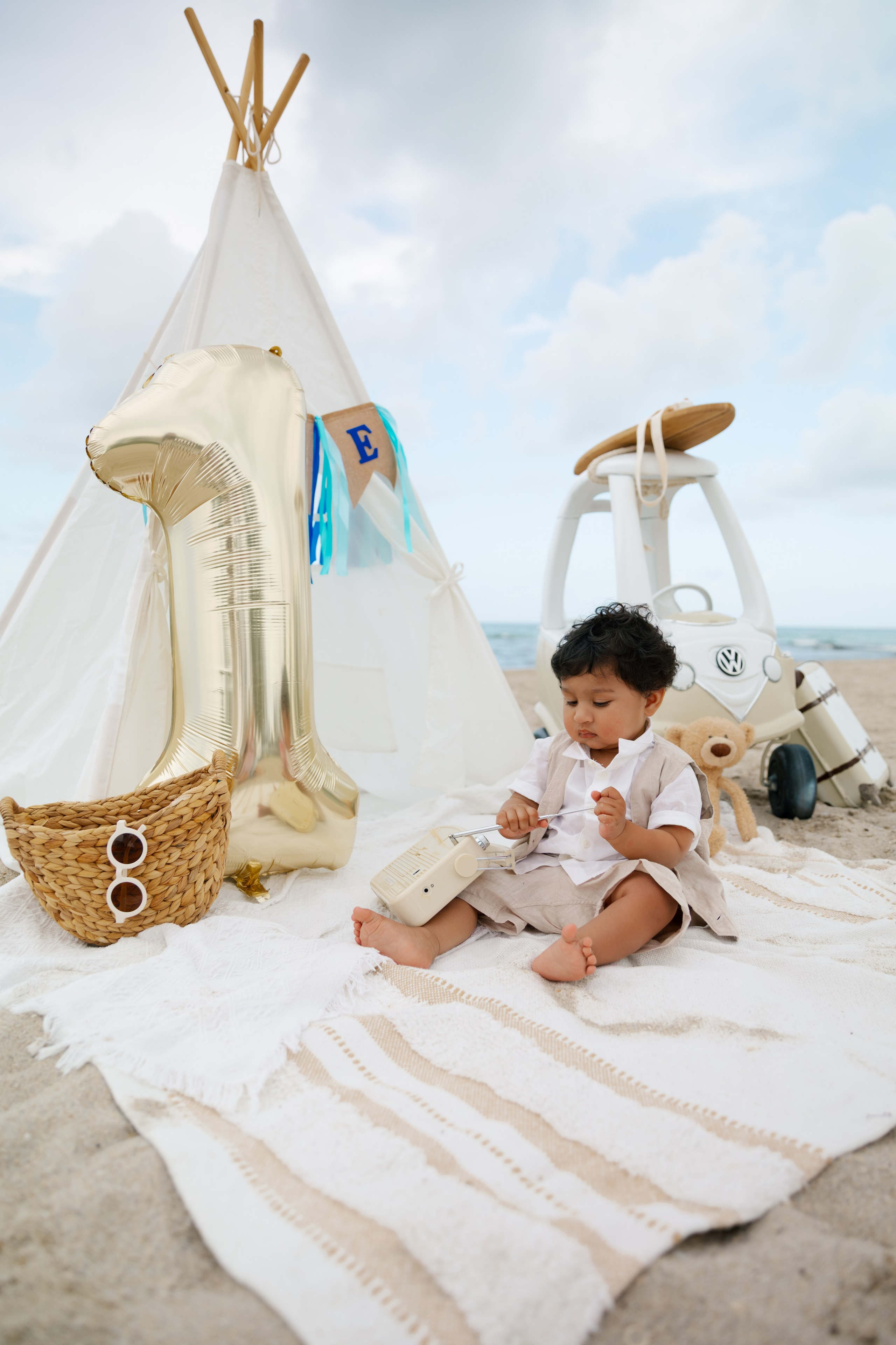 Birthday + props. Photographer in Miami, Family photographer, Event, Wedding