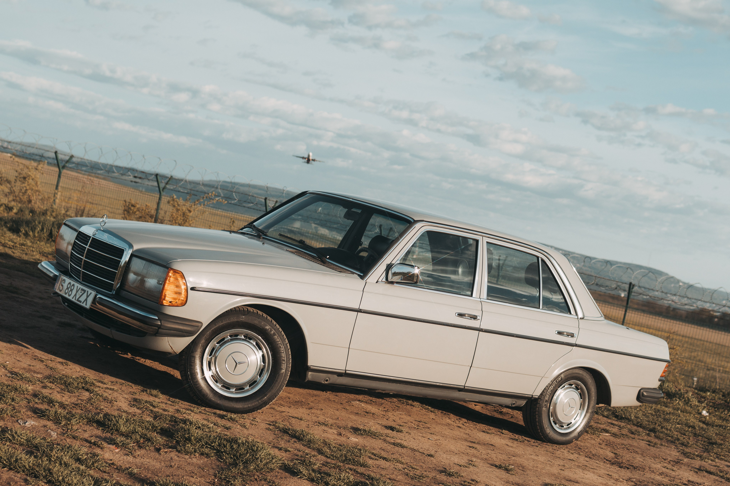 Cars and roads. Fotograf Videograf Evenimente Iași - Storytelling, Business, Albume Absolvire