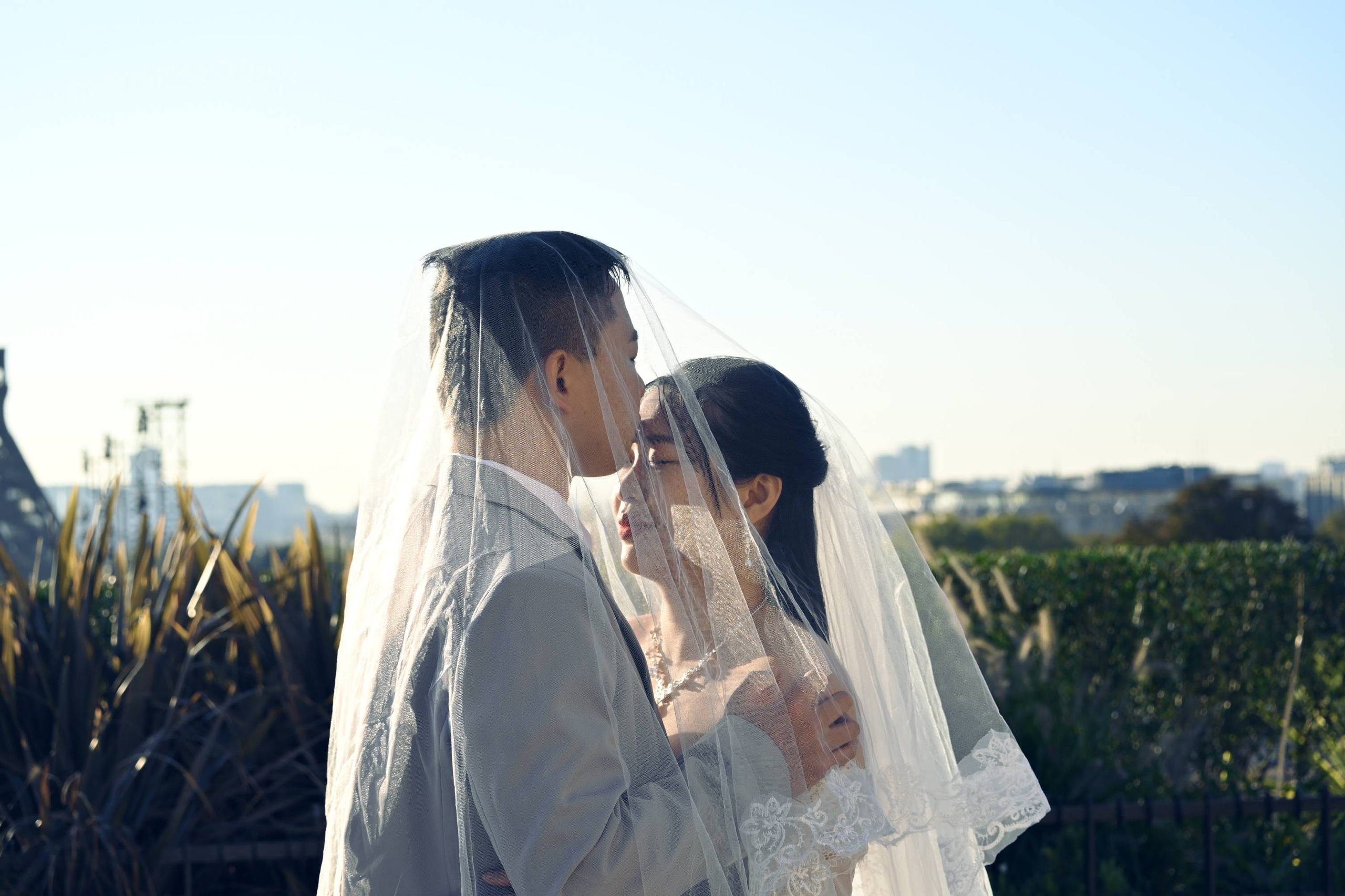 Lifestyle & Travel Portrait photography in Paris Shyl