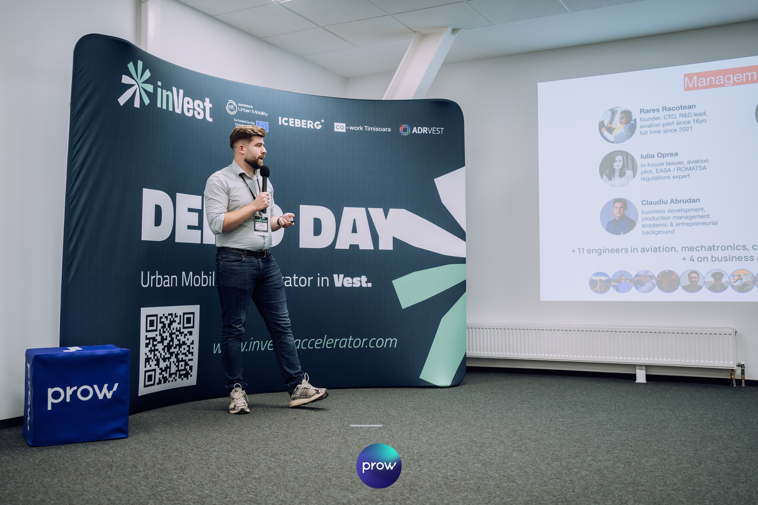 InVest DemoDay @ Cowork. Cozac Cristian Photographer