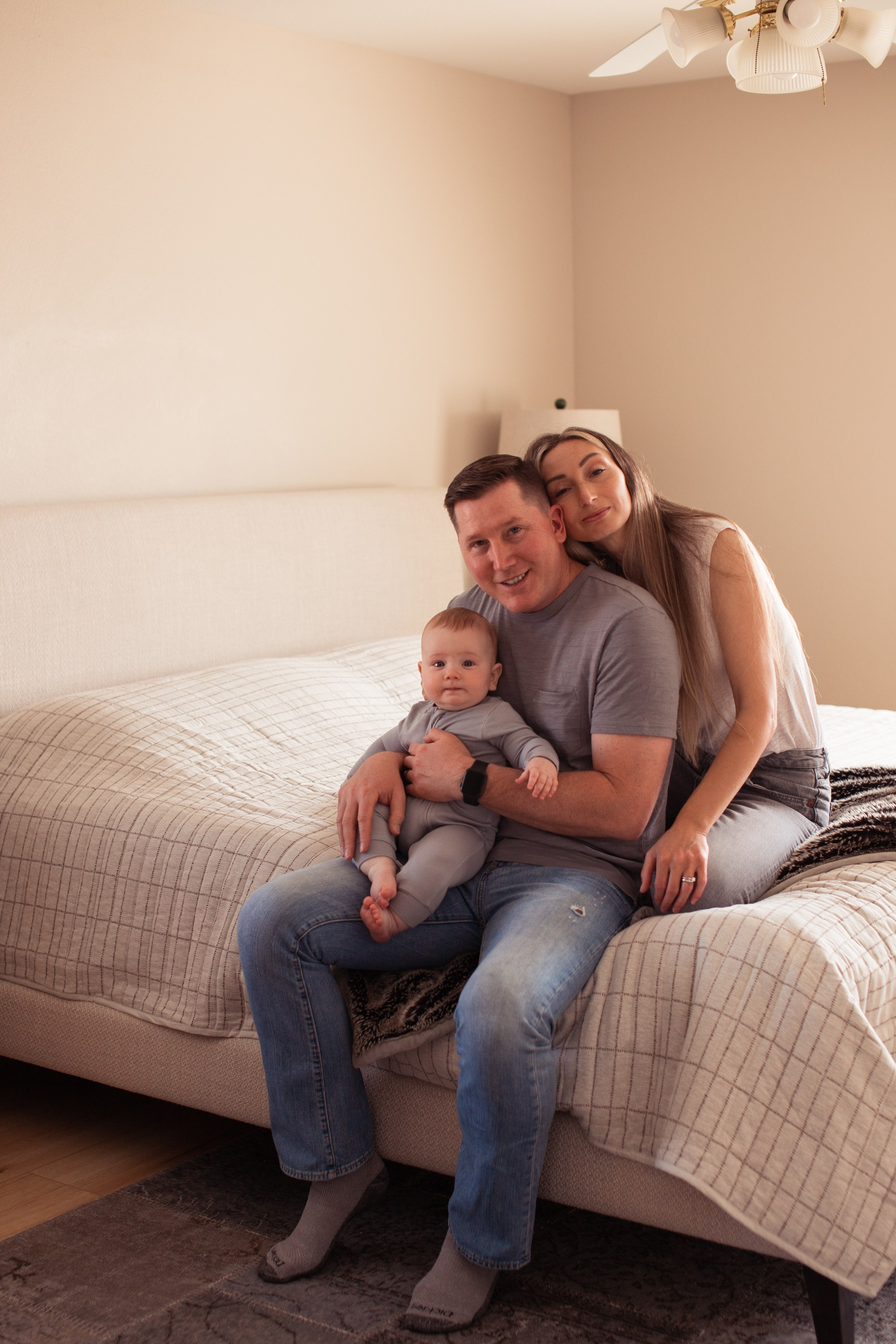 Mike, Anna, Yury & Balu. Wedding & elopement photographer Viktoriya Kravtsov. Las Vegas