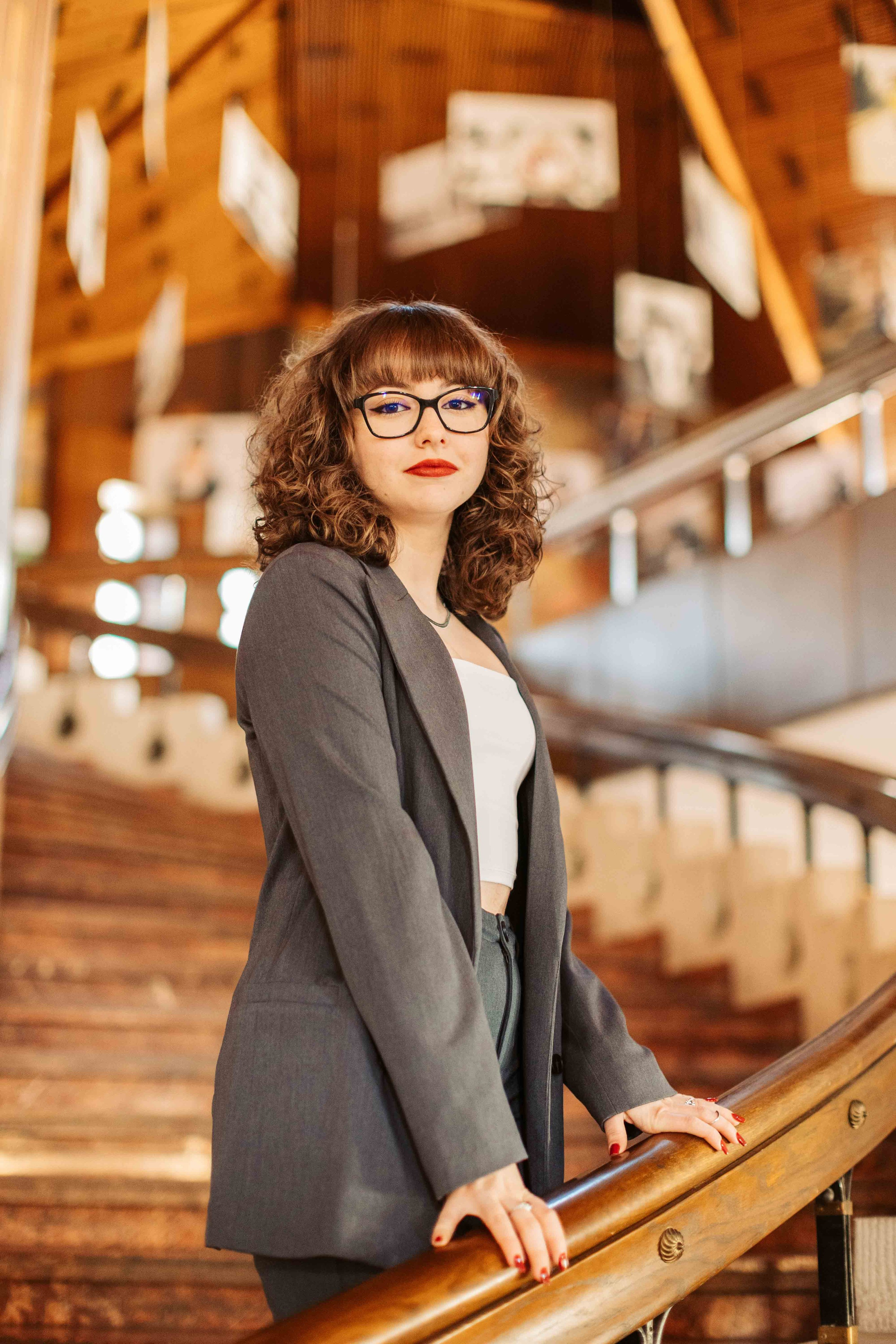 12C — Unirea. Contrast Studio