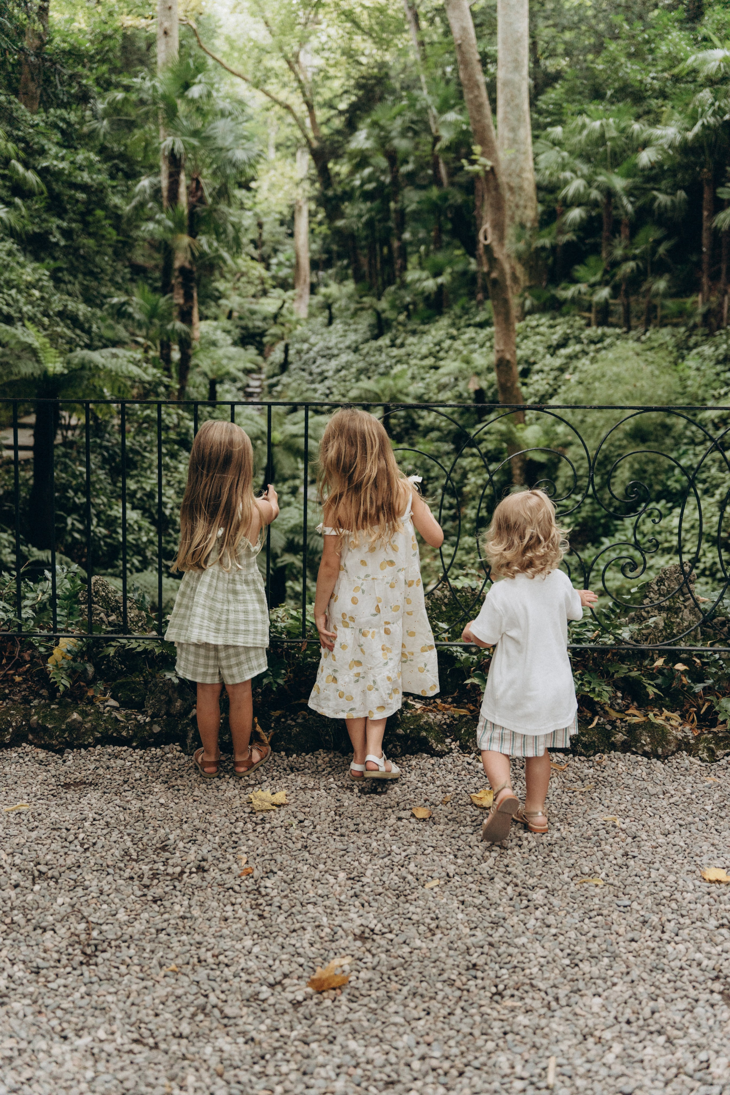 Family moments in Como Lake. PHOTOGRAPHER IN ITALY