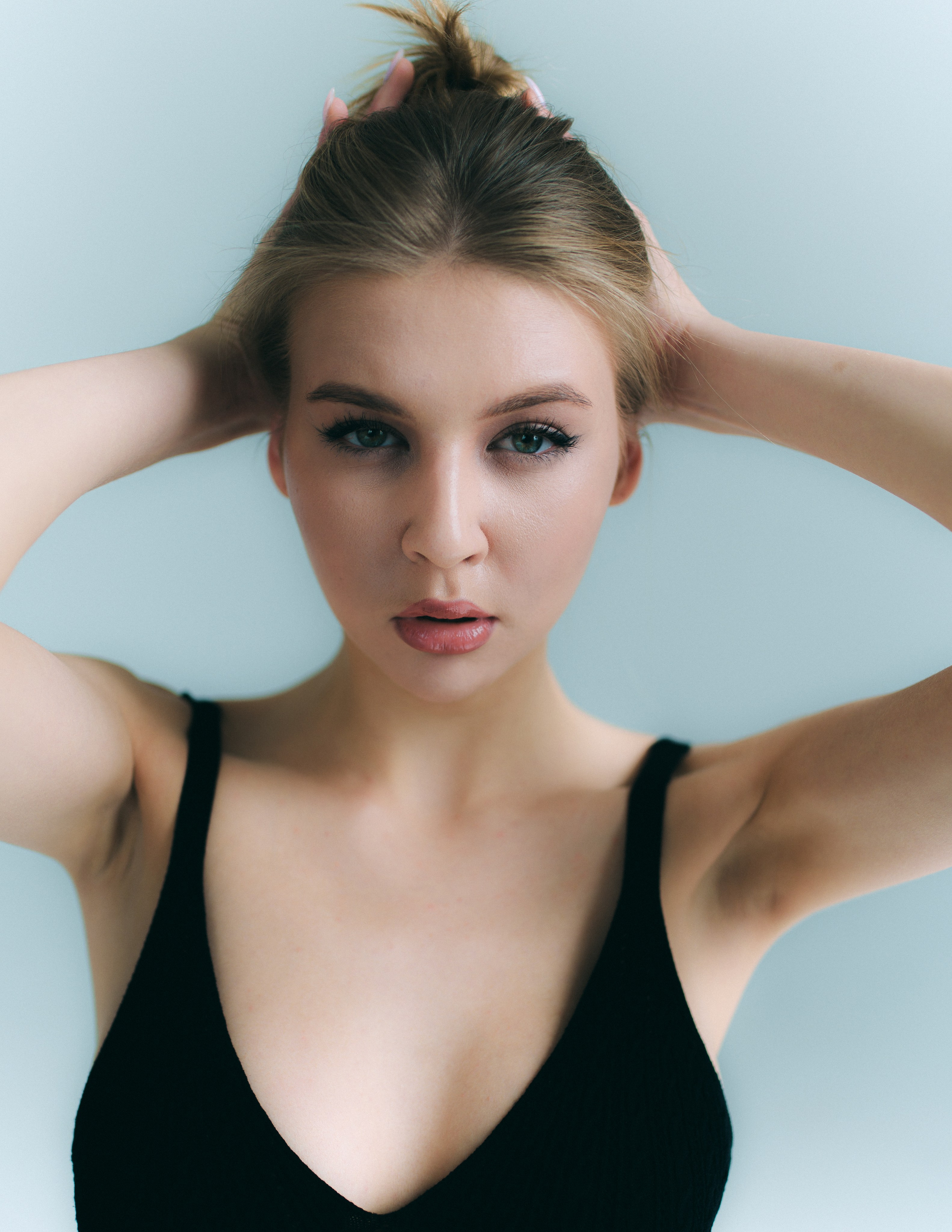 Dress. Alisha Geva женский портретный фотограф в Дубае