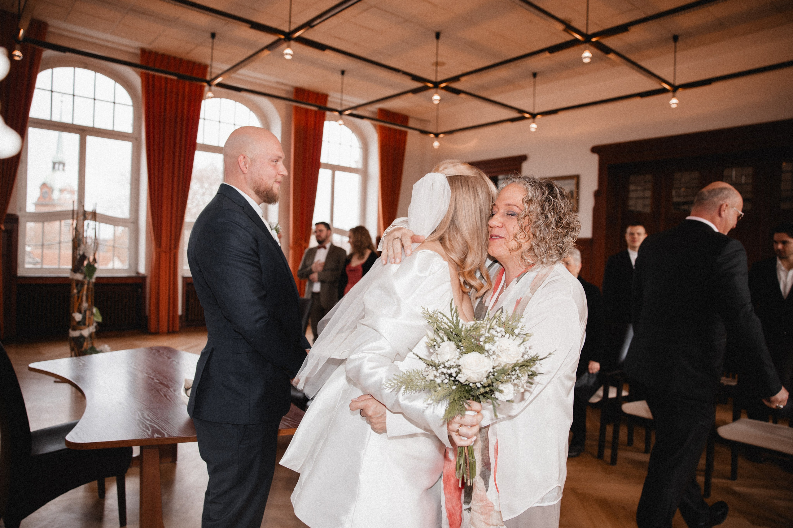 Louisa & Niklas | Schlosshotel Hugenpoet. Photographer in Bochum Dolia Halyna