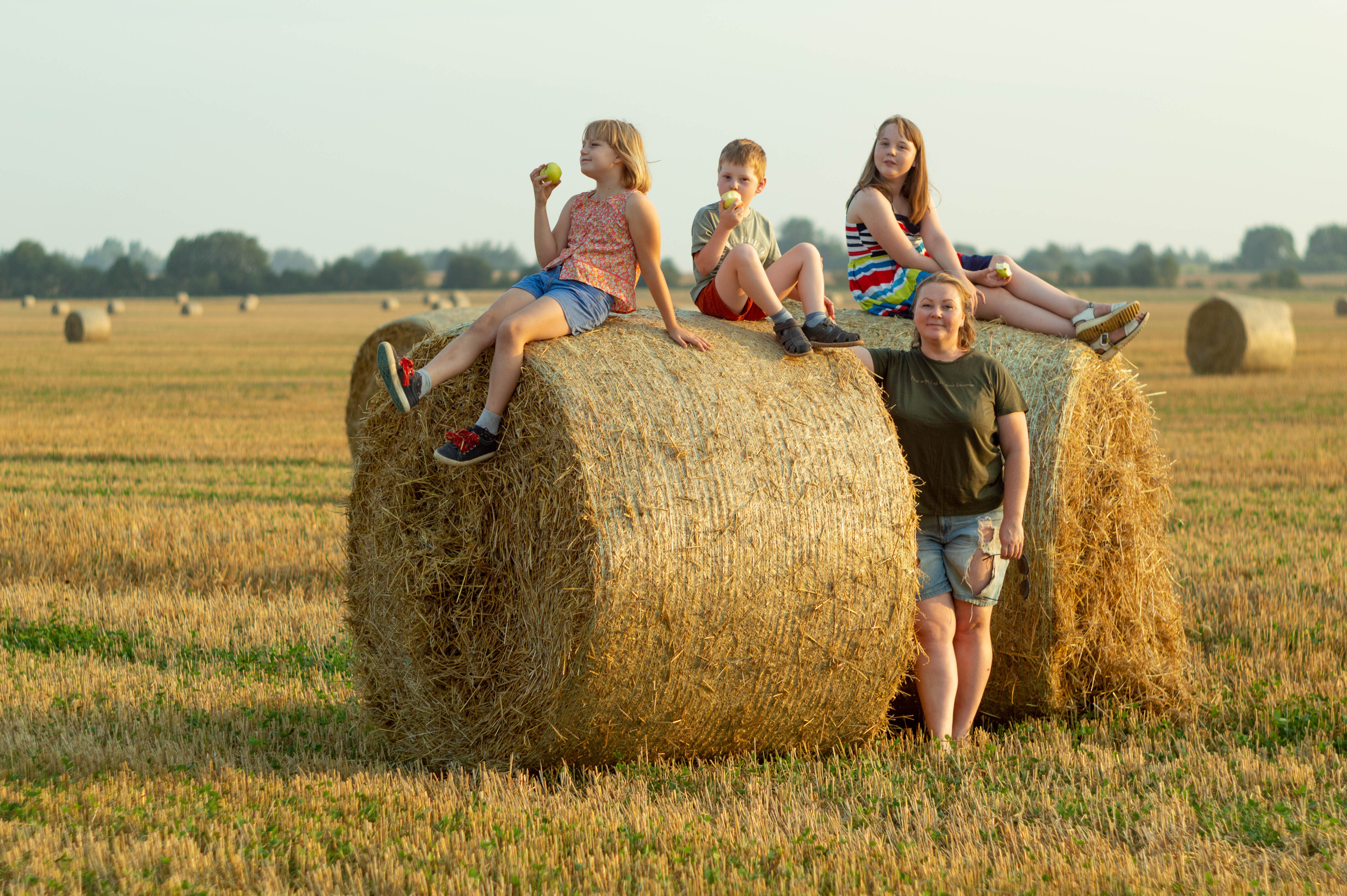 В стогах. Анастасия Благова — Твой фотограф в Малаге 🇪🇸