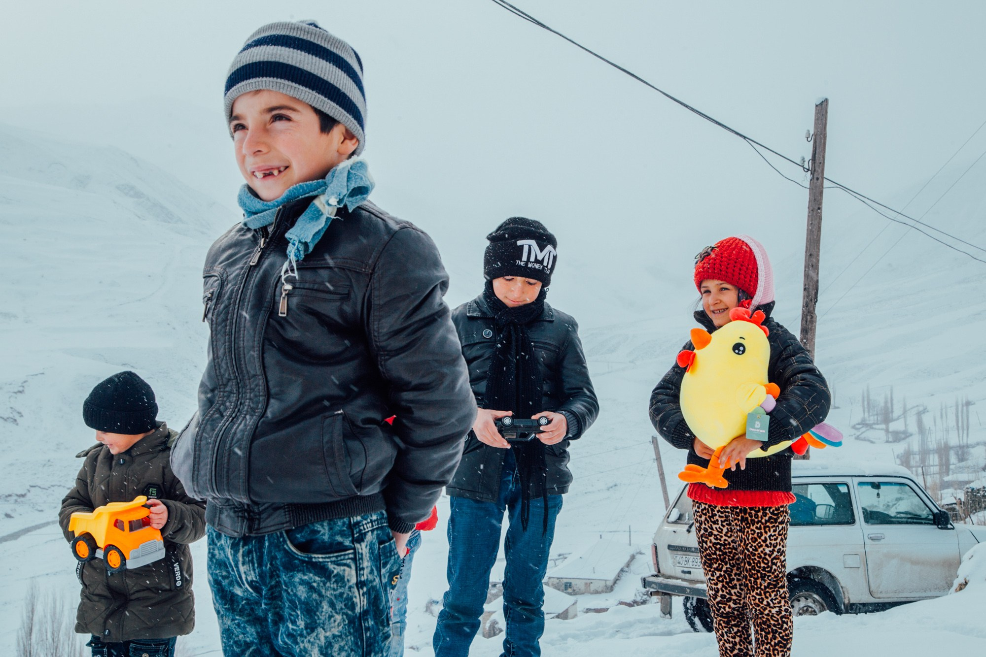 Şaxta Baba Ucqar Dağ Kəndlərində - Sosial Layihə. Bakıda Peşəkar Tədbir, Love Story və Təbiət Fotoqrafı — Elşən Baba