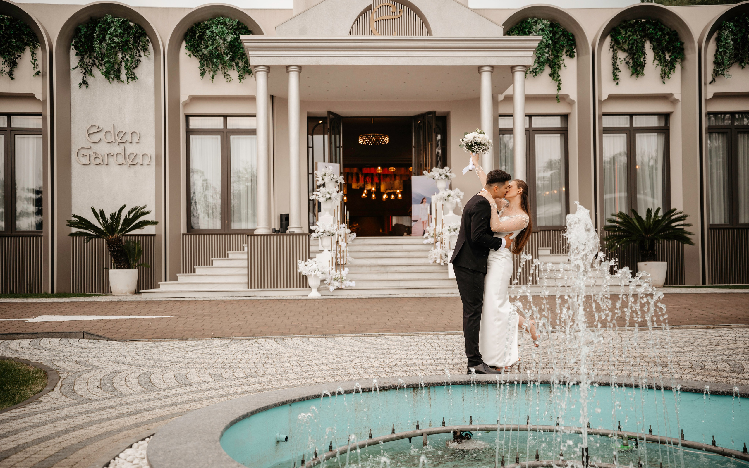🤎 Alexandra & Marius - Wedding Day Preview. Wedding & Family Photographer