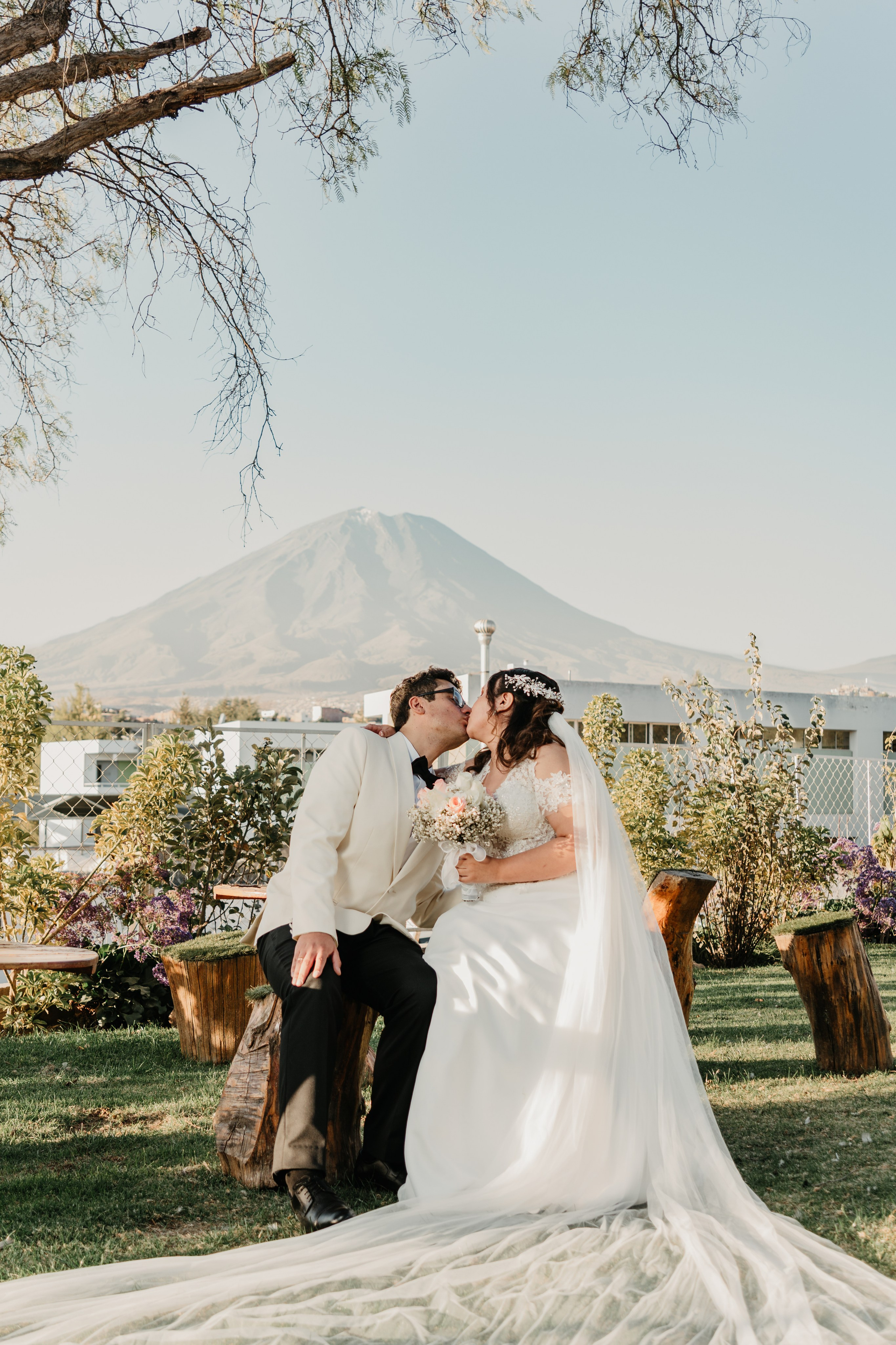 VANIA + LUIS BODA CIVIL. Studio KVTA | Fotografía y Video de Bodas en Arequipa