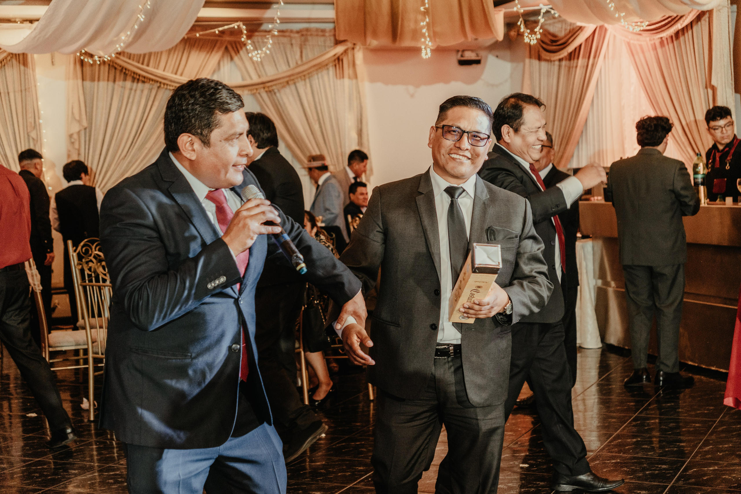 VANESSA + FRANKLIN BODA RELIGIOSA. Studio KVTA | Fotografía y Video de Bodas en Arequipa