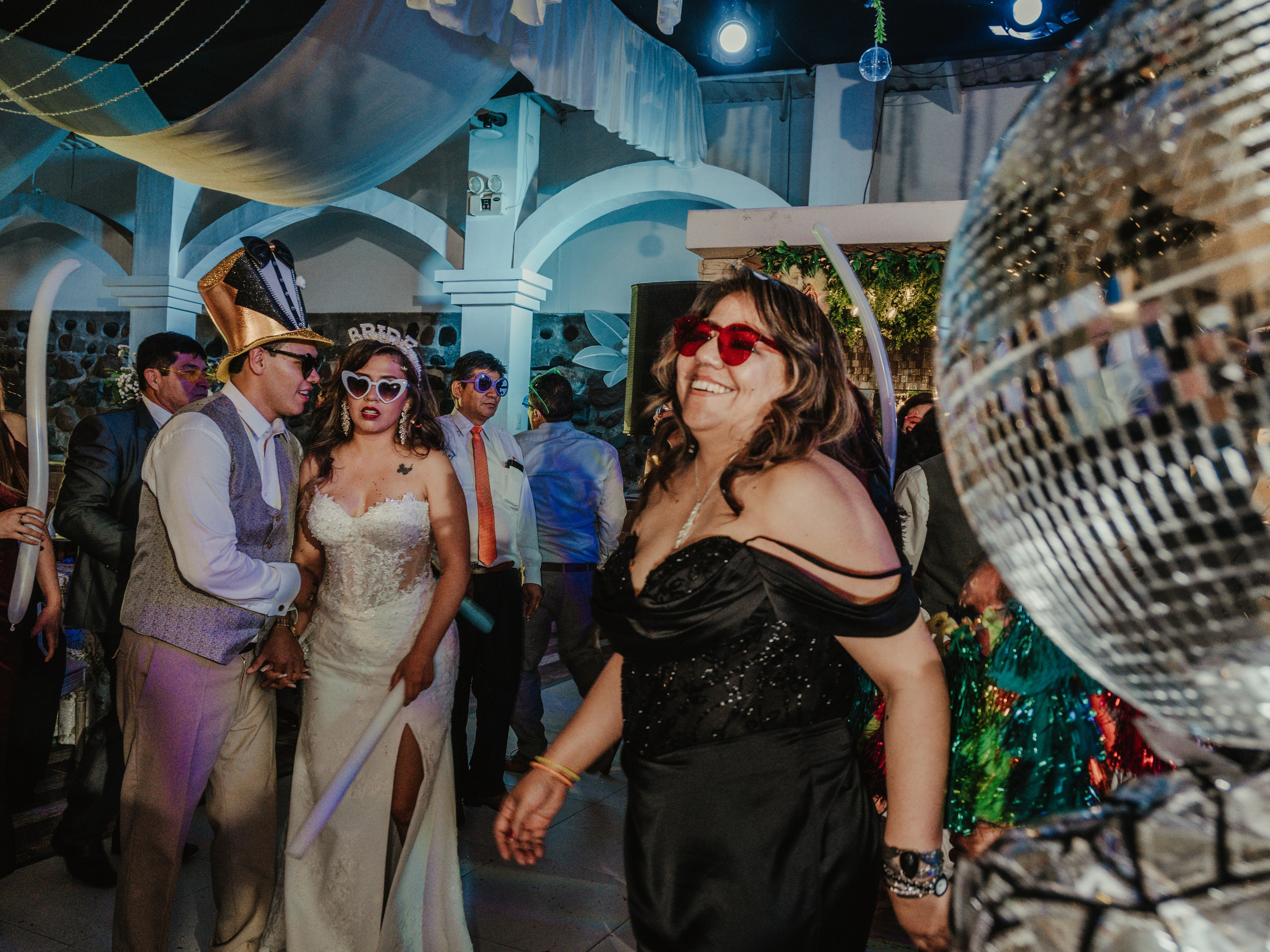 CARLA Y MARIO BODA RELIGIOSA. Studio KVTA | Fotografía y Video de Bodas en Arequipa