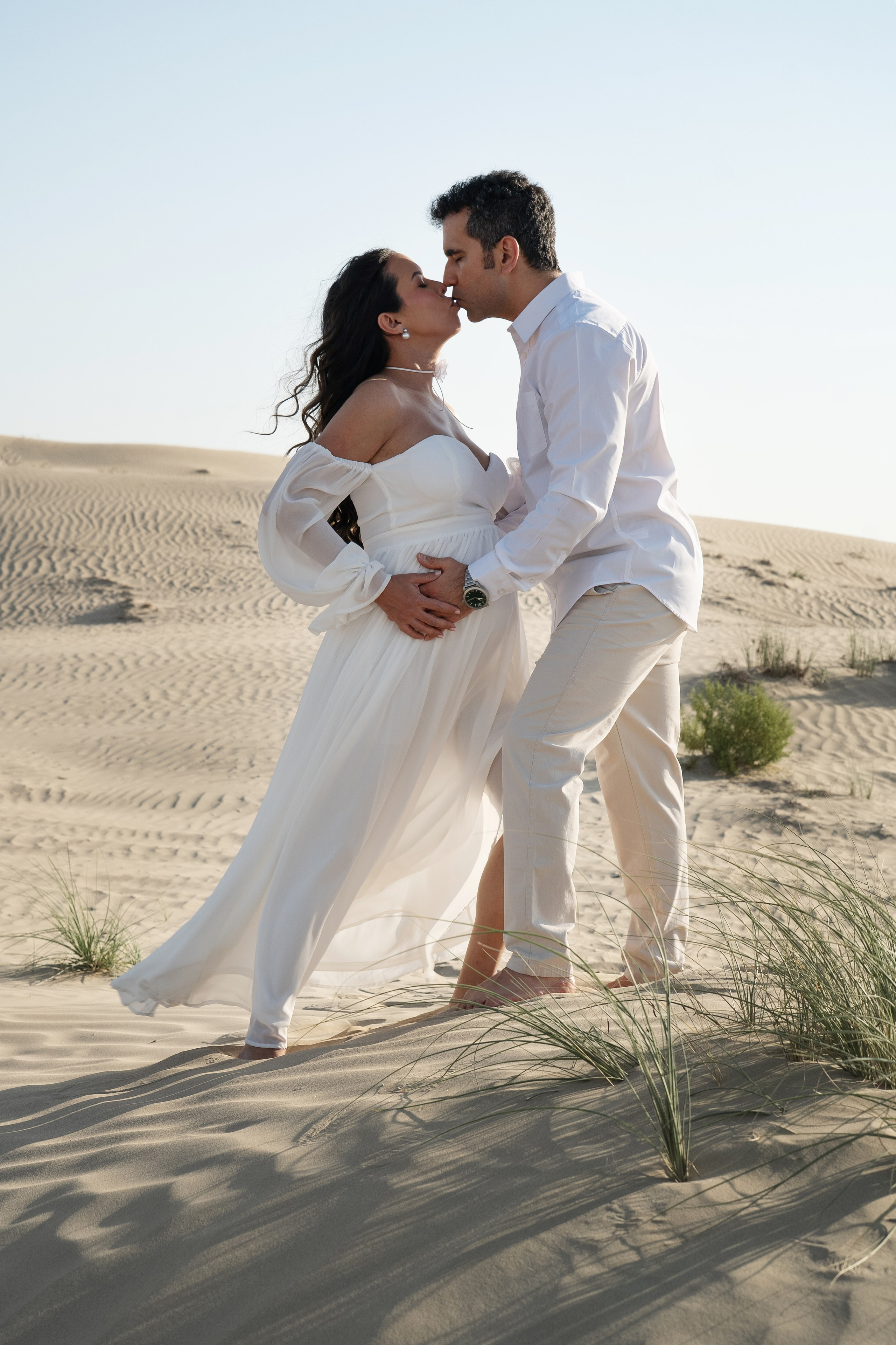 Desert Photoshoot in Abu Dhabi — Magic of Light, Wind & Emotion. Mariia Safronova is your photographer in Abu Dhabi and Dubai