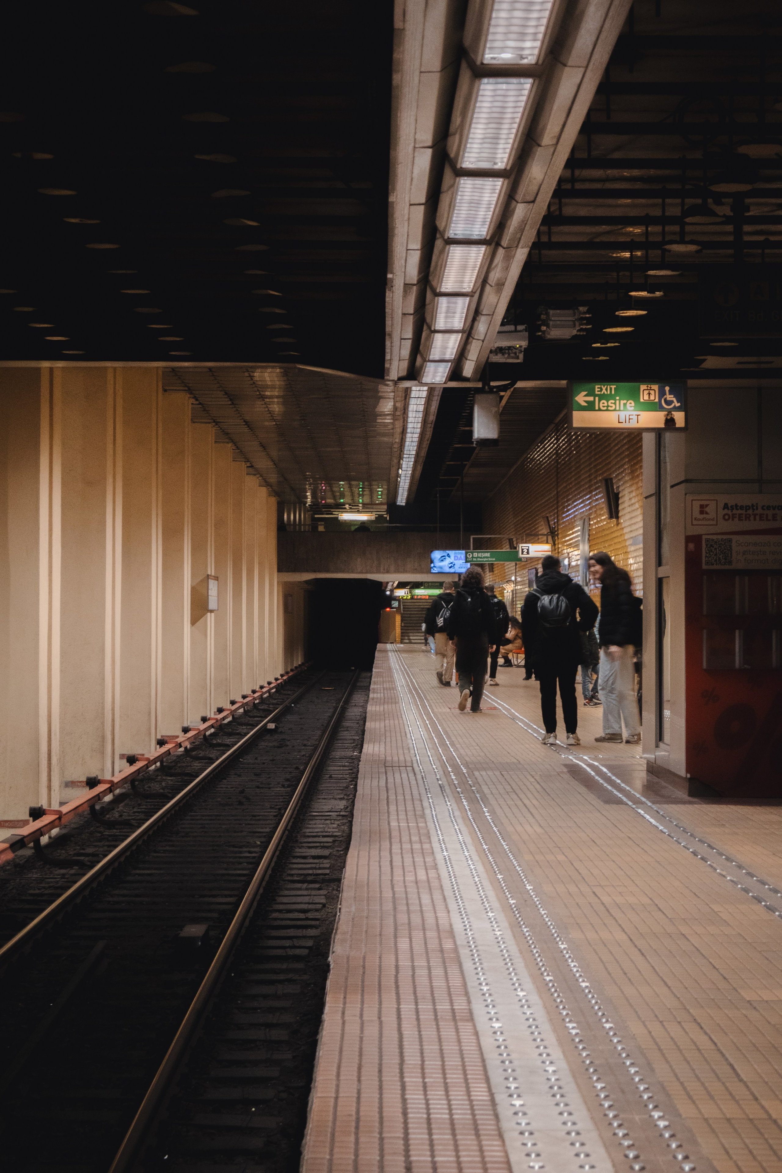 Bucharest. Дизайнер и Фотограф в Кишинёве Бусуйок Станислав