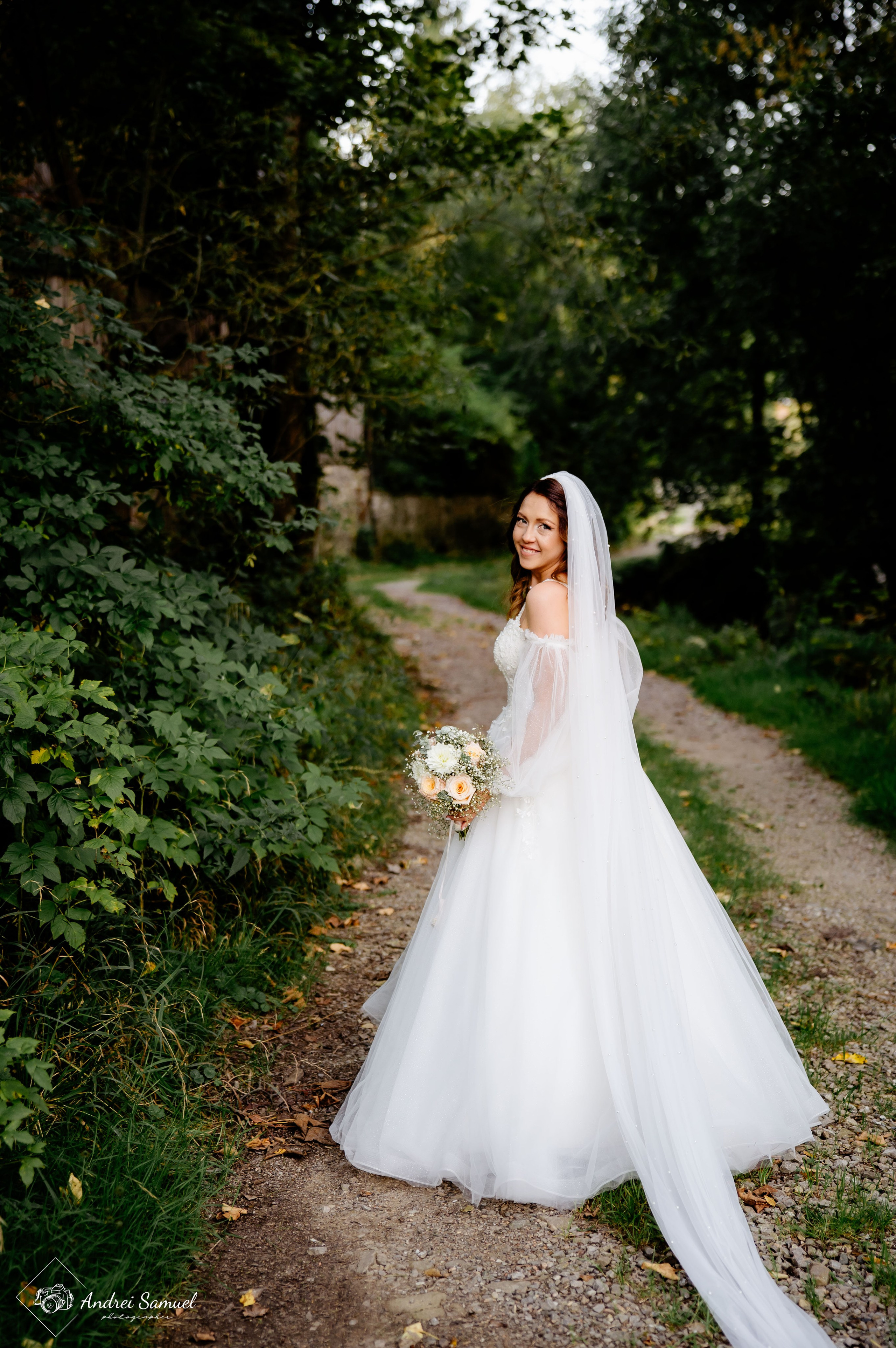 Anca & Daniel. Andrei Samuel – Fotograf București | Evenimente, Studio, Imobiliare, Produs