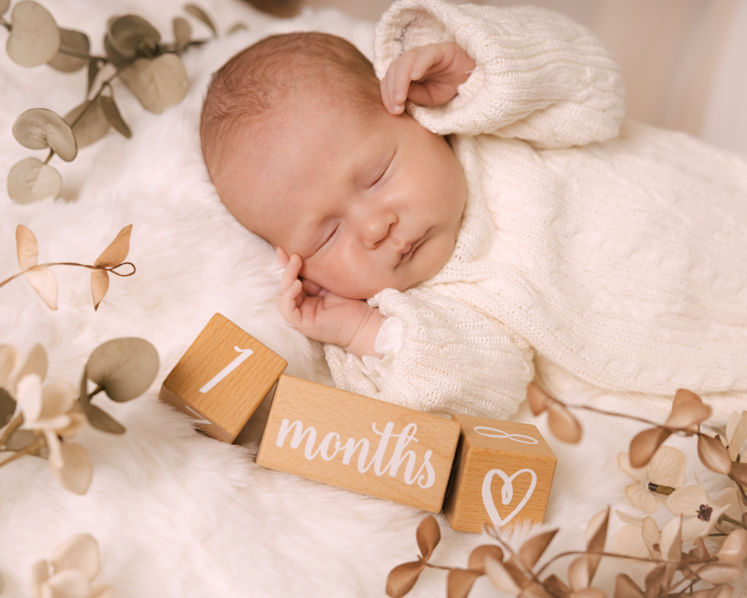 První měsíc života. Лайфстайл и семейный фотограф в г. Писек Чехия Оксана Телупилова