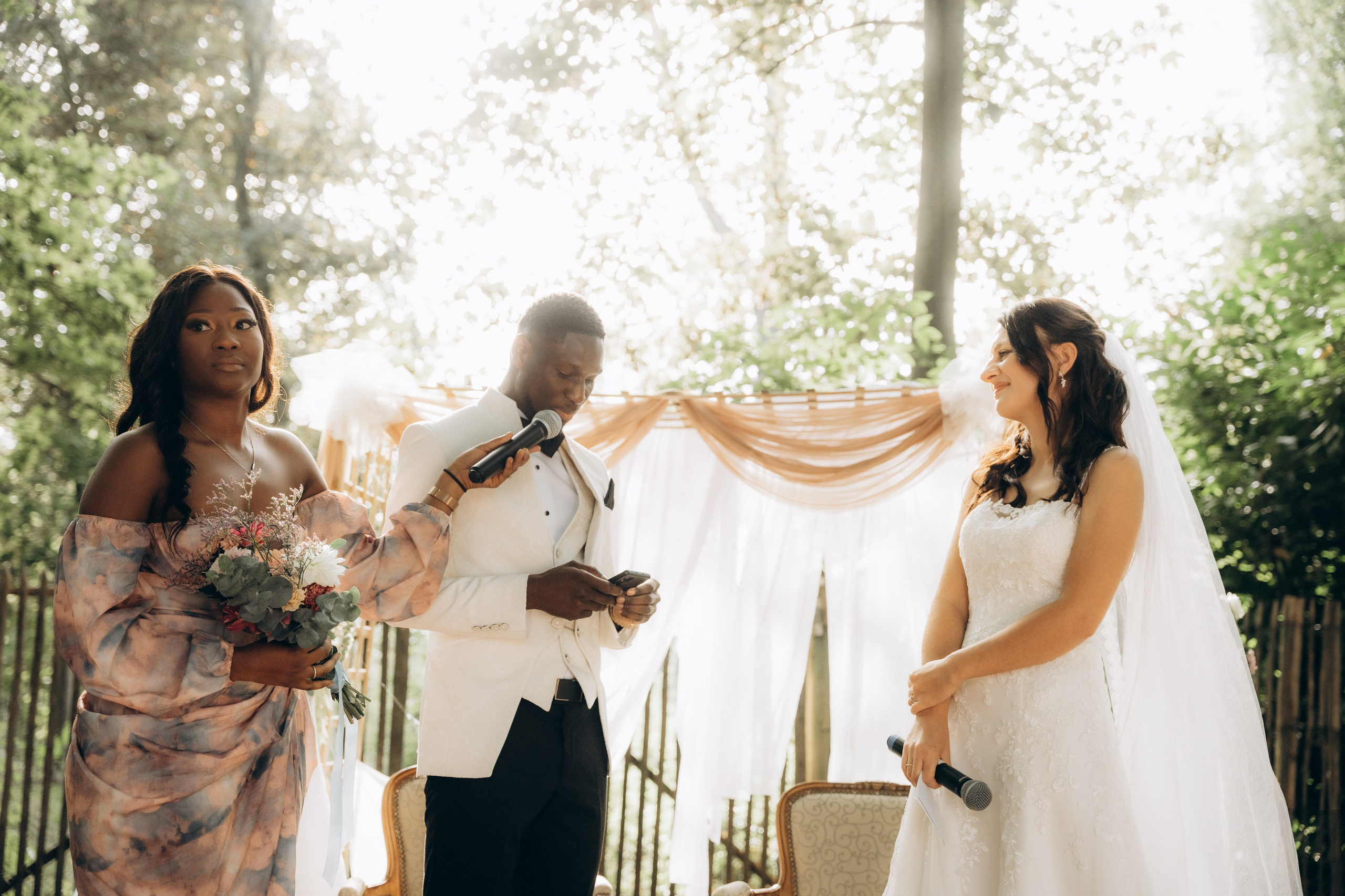 Anisa & Yannick huwelijk in Gent. Little Birdie – Jouw familie- en huwelijksfotograaf in België en daarbuiten