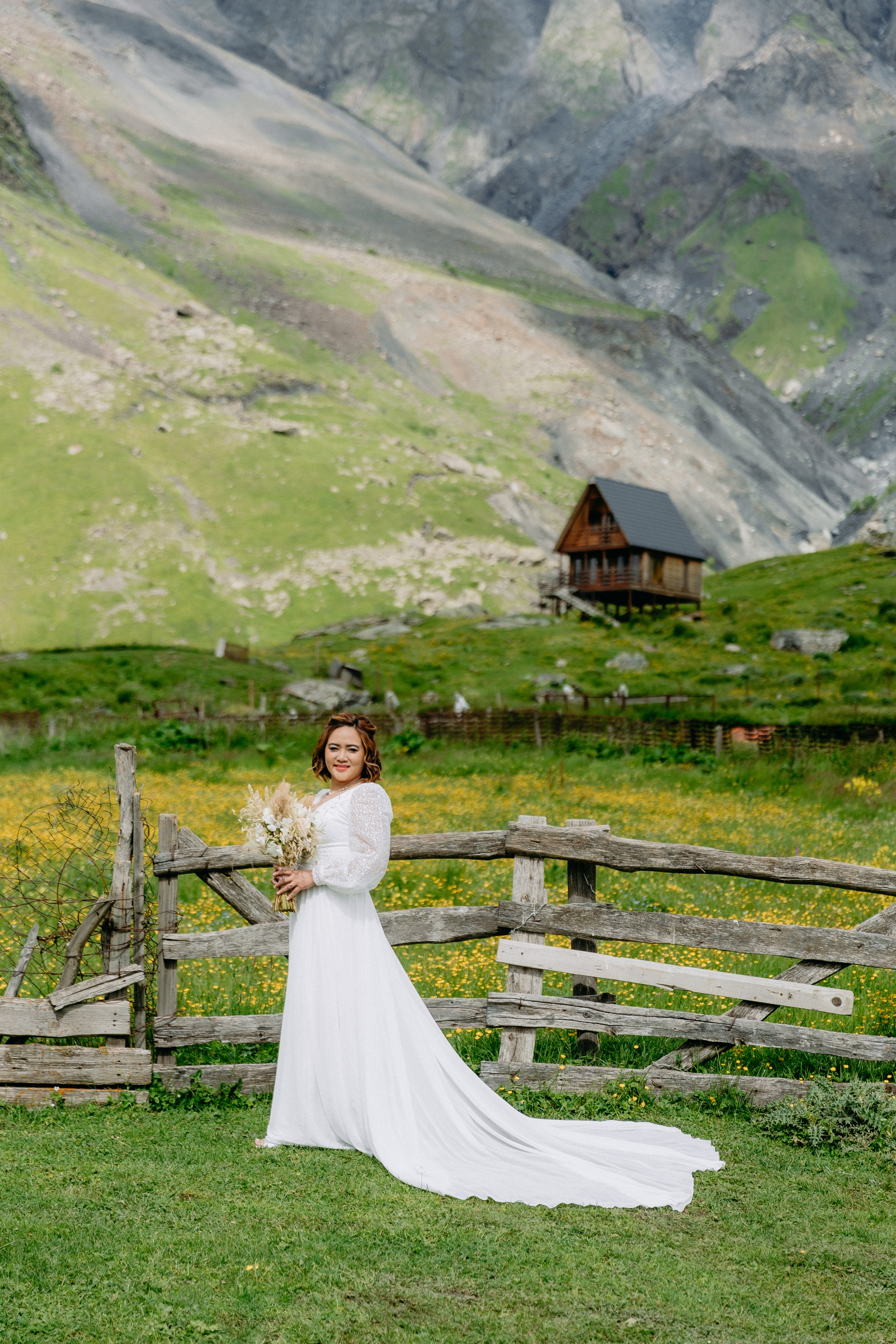 Kazbegi (3,5 hours from Tbilisi)/Казбеги (3,5 часа от Тбилиси). Photographer Anna Nazarenko