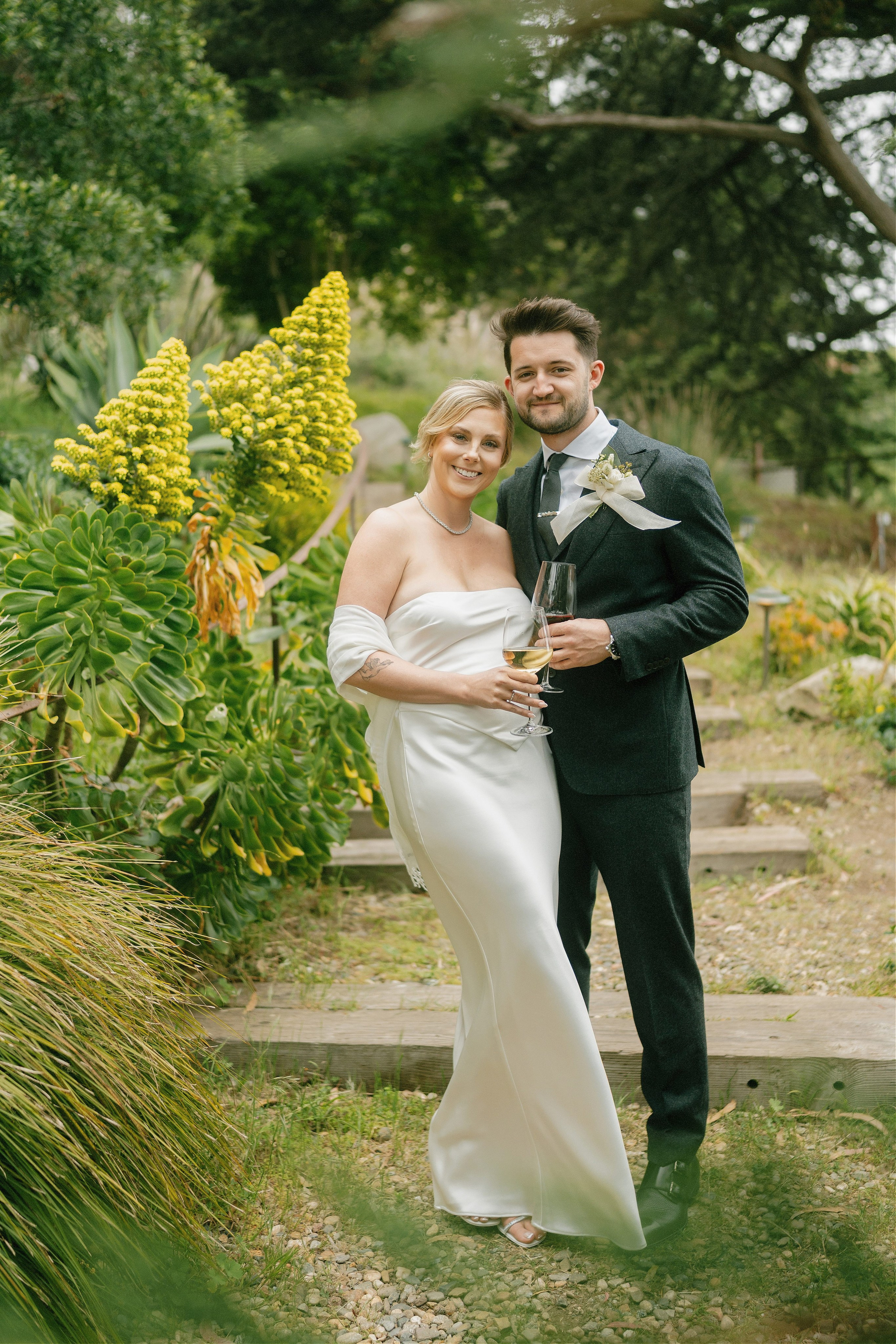 Wedding photographer Big Sur. Wedding Photography & Videography Team in California, Los Angeles, San Francisco, San Diego and Travel