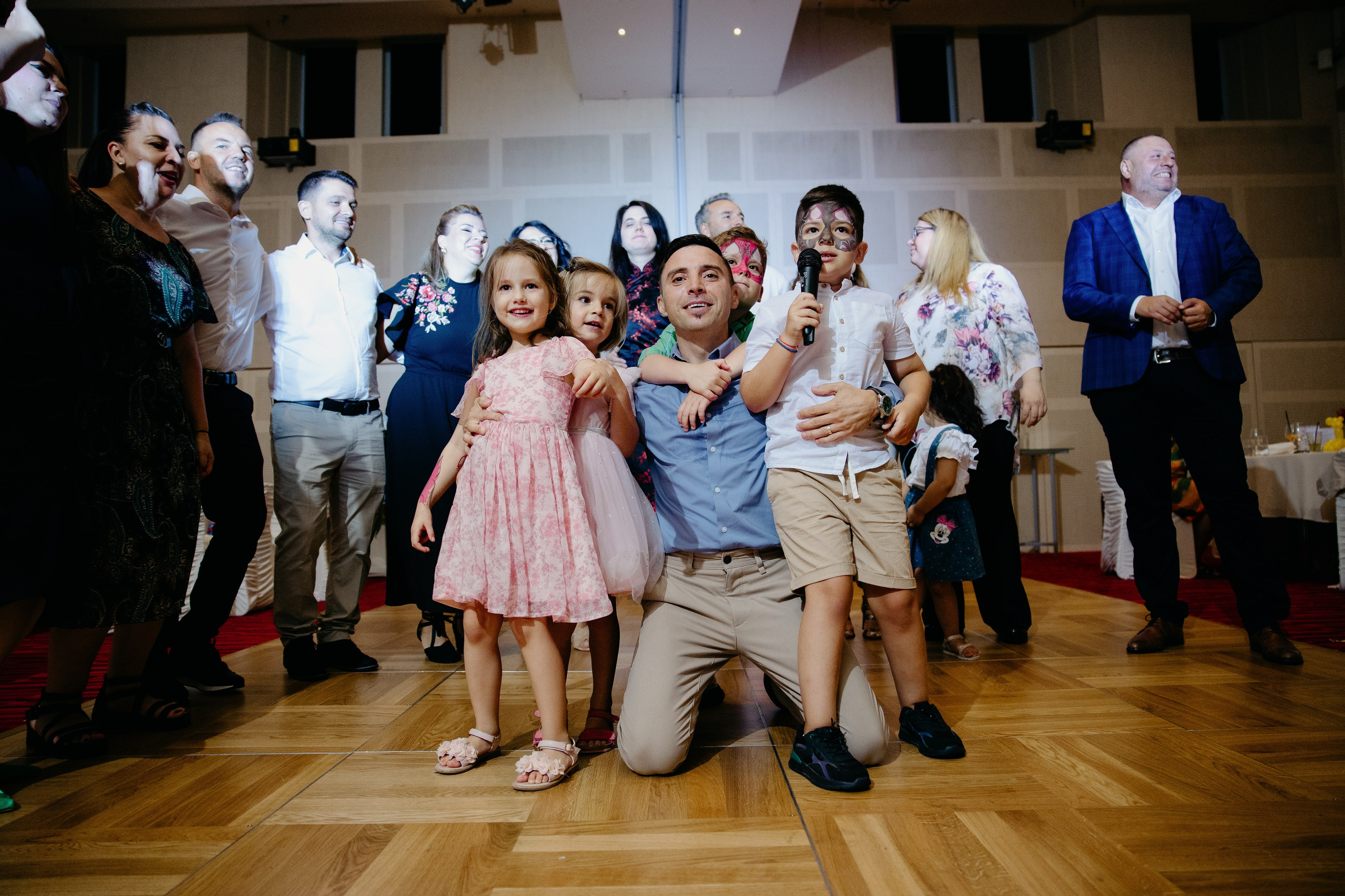 Fotografie De Botez MdimaFotoStudio. MDimaFotoStudio. Fotograf de nuntă, evenimente private și de familie