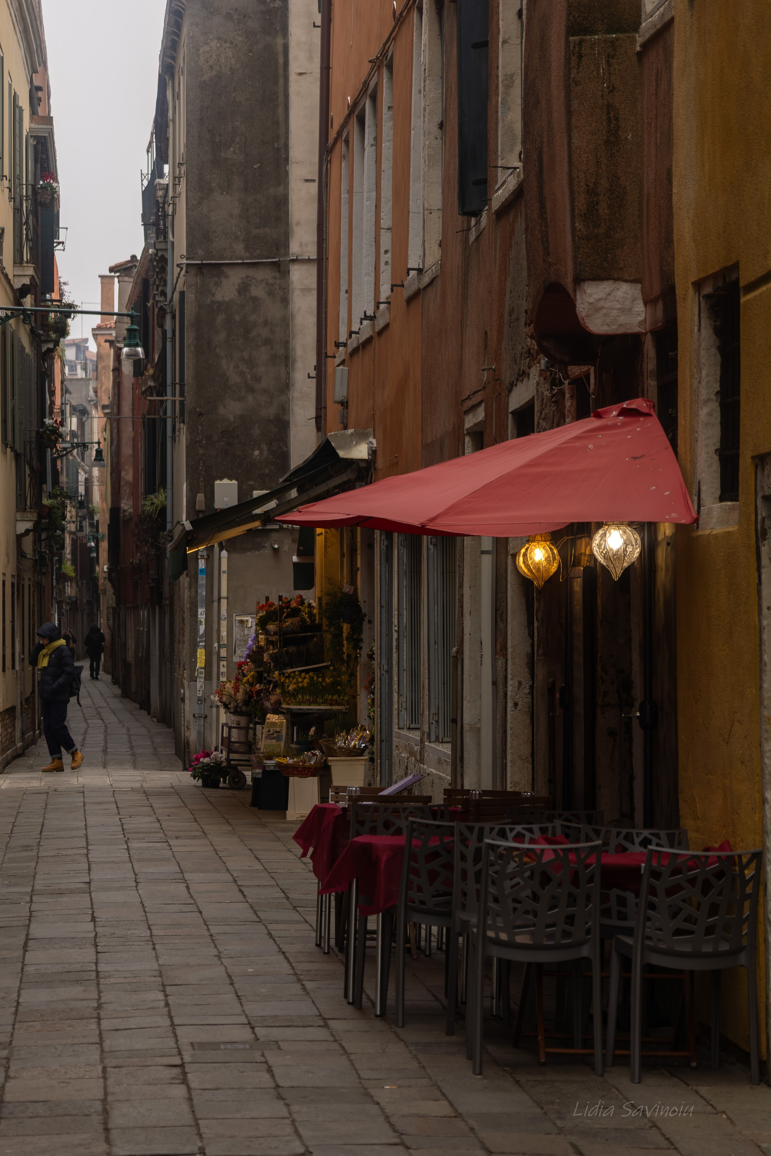 Veneția. Fotograf. Lucrez cu oameni, produse și spații. Portret și fotografie creativă. Bacău, România. Lidia Savinoiu