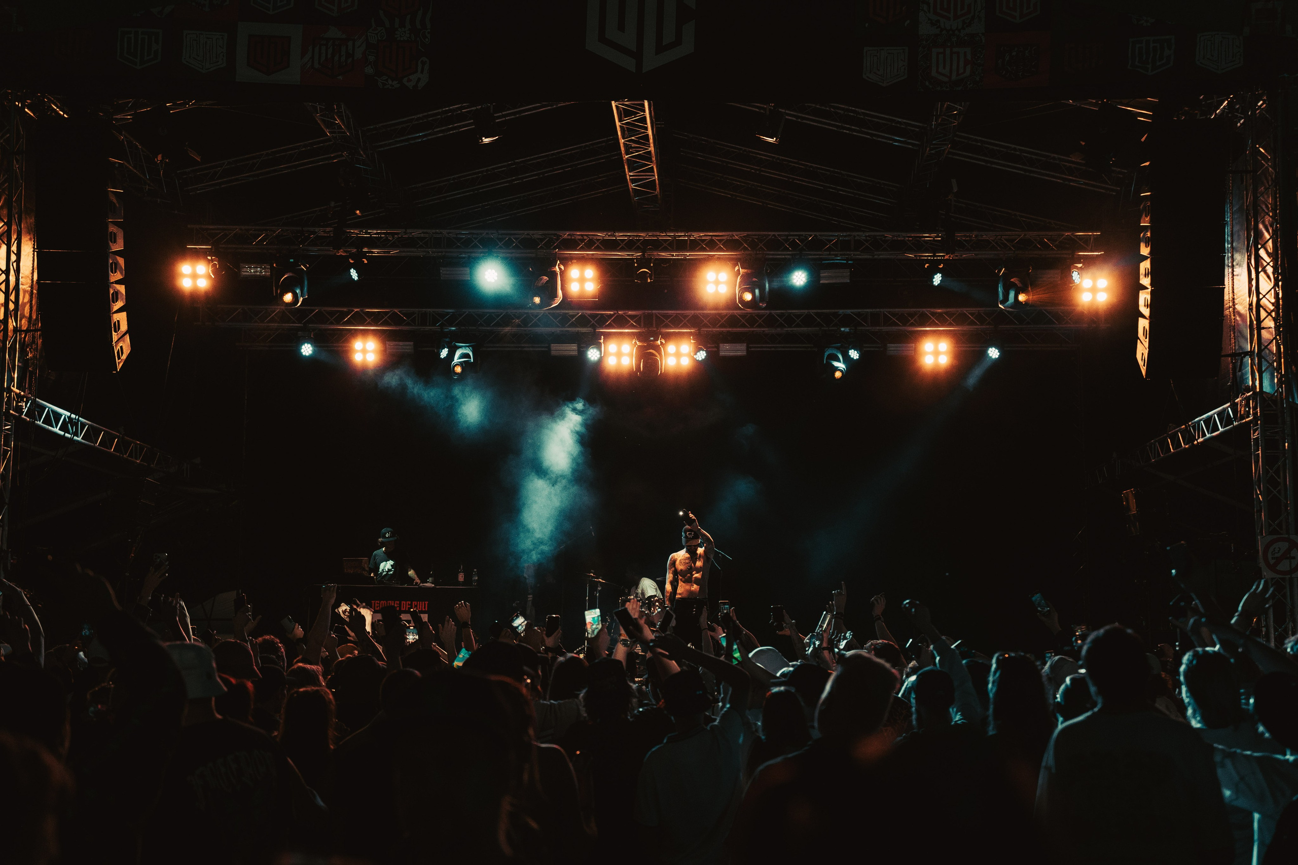 Festarit. VEKE MEDIA