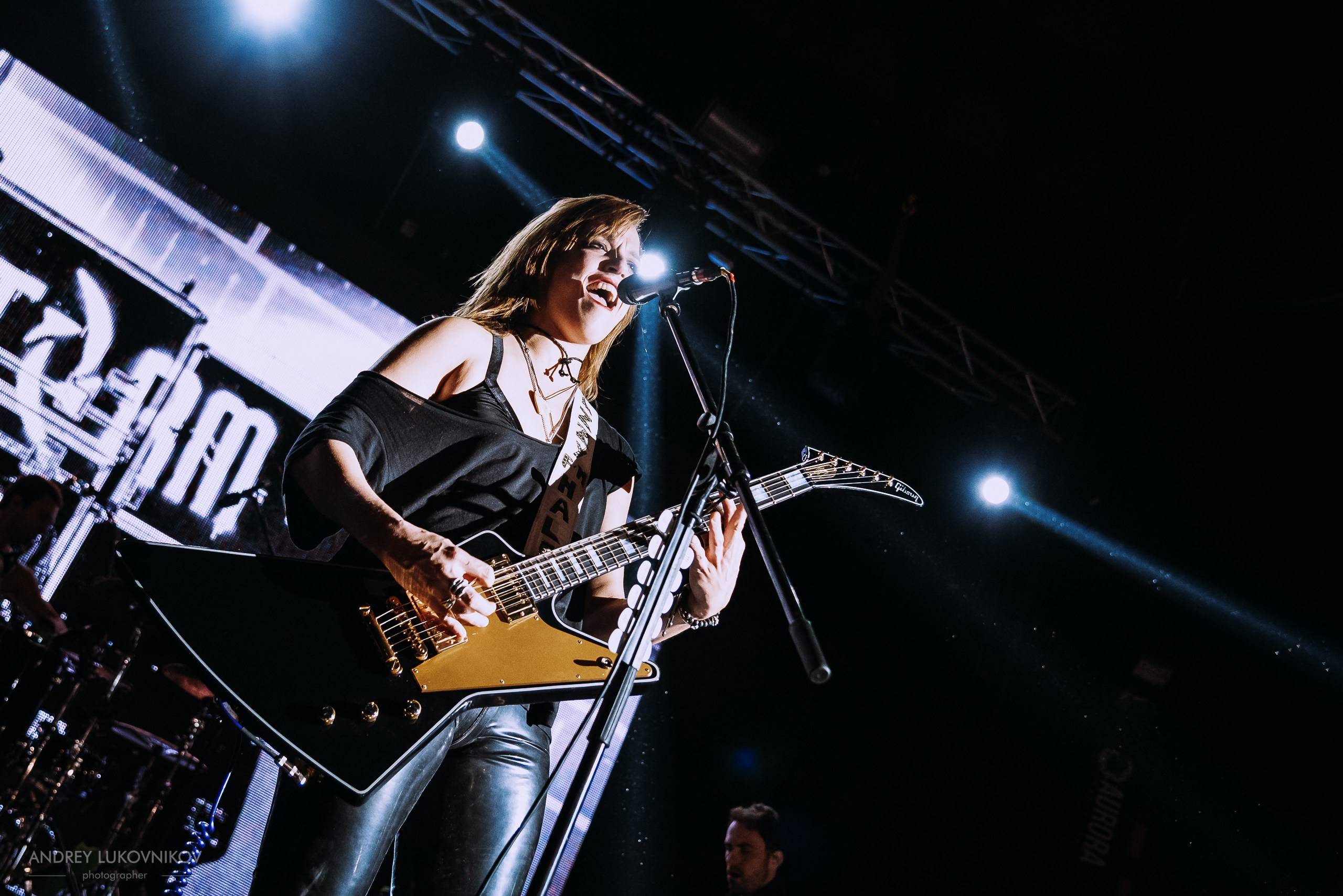 Halestorm. Into the Wild Life Tour 2016